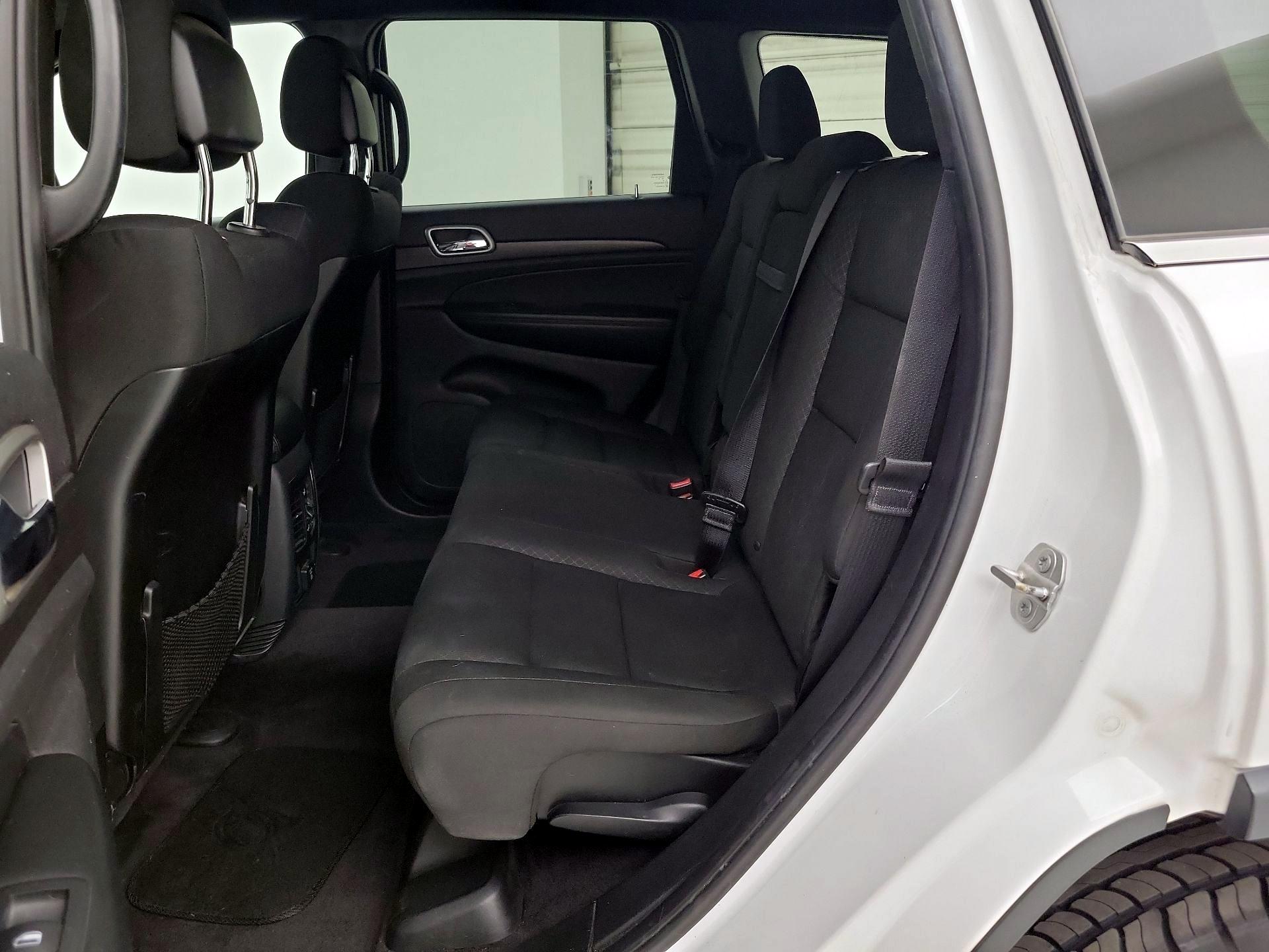 Thumbnail: 2018 Jeep Grand Cherokee - 19