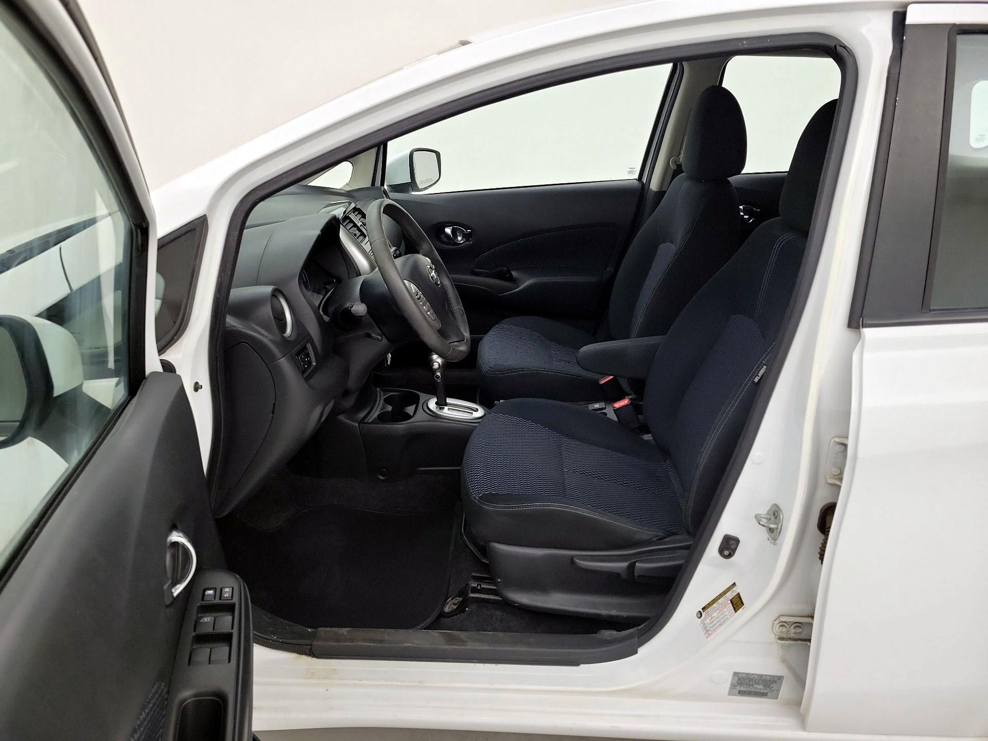 Thumbnail: 2016 Nissan Versa Note - 11