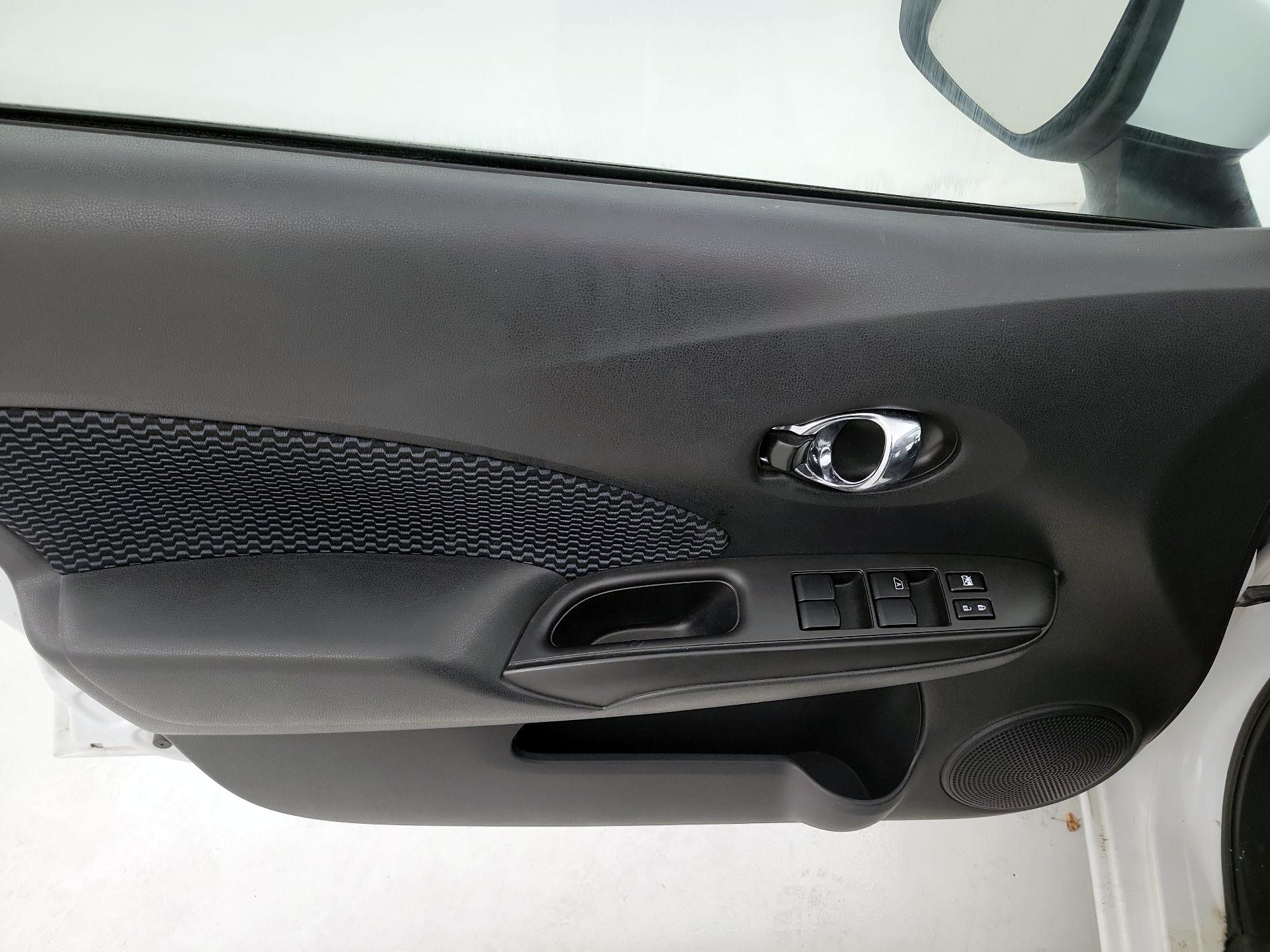 Thumbnail: 2016 Nissan Versa Note - 12