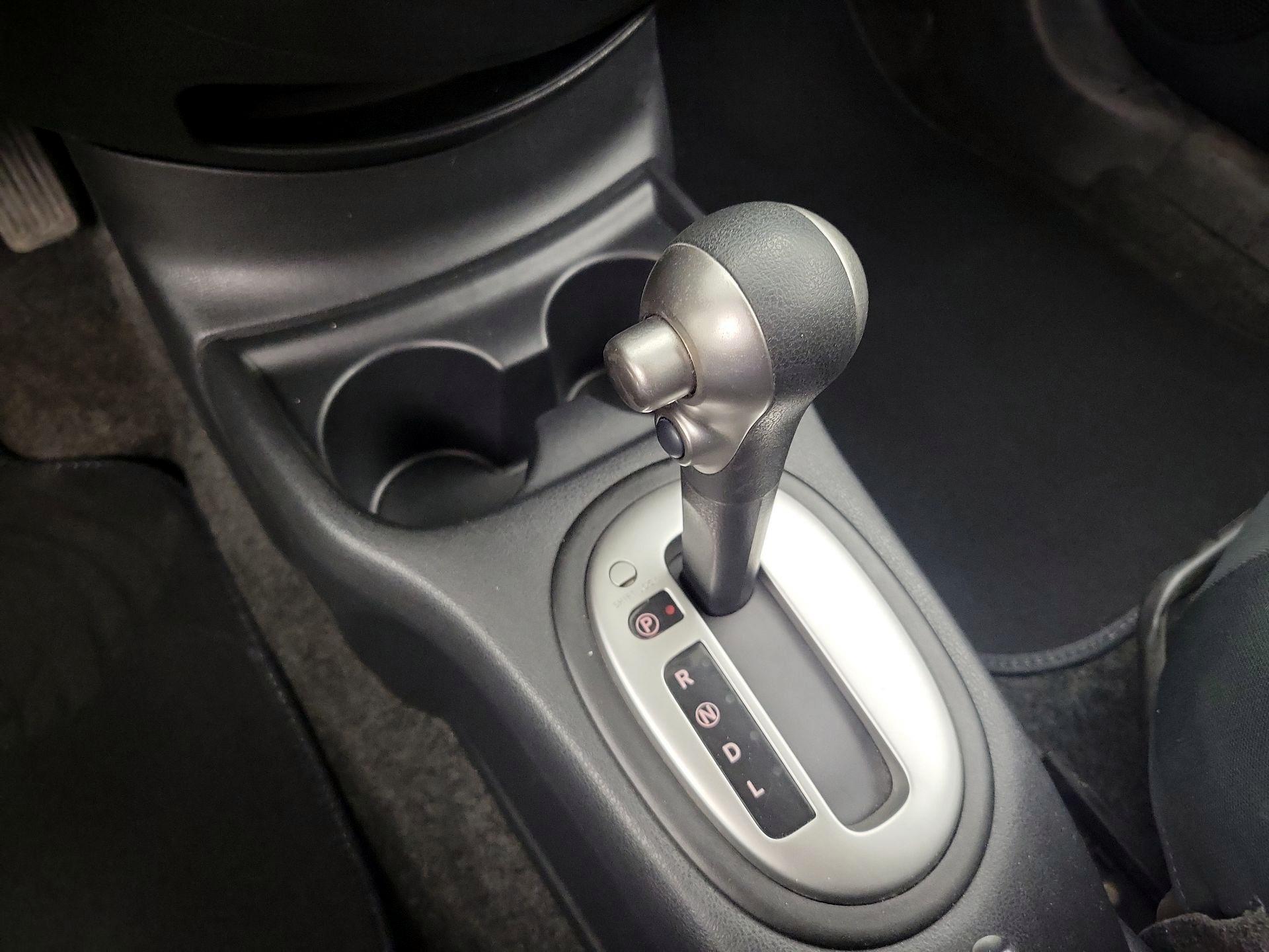 Thumbnail: 2016 Nissan Versa Note - 17