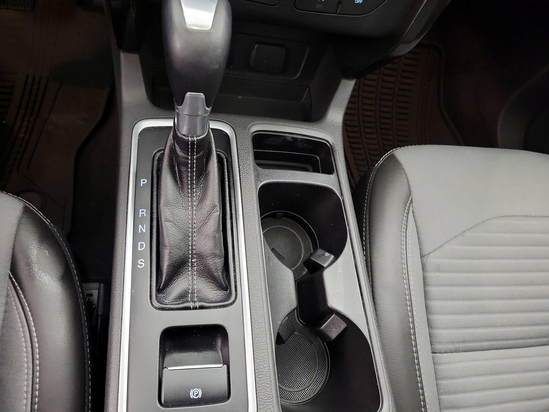 Thumbnail: 2017 Ford Escape - 18