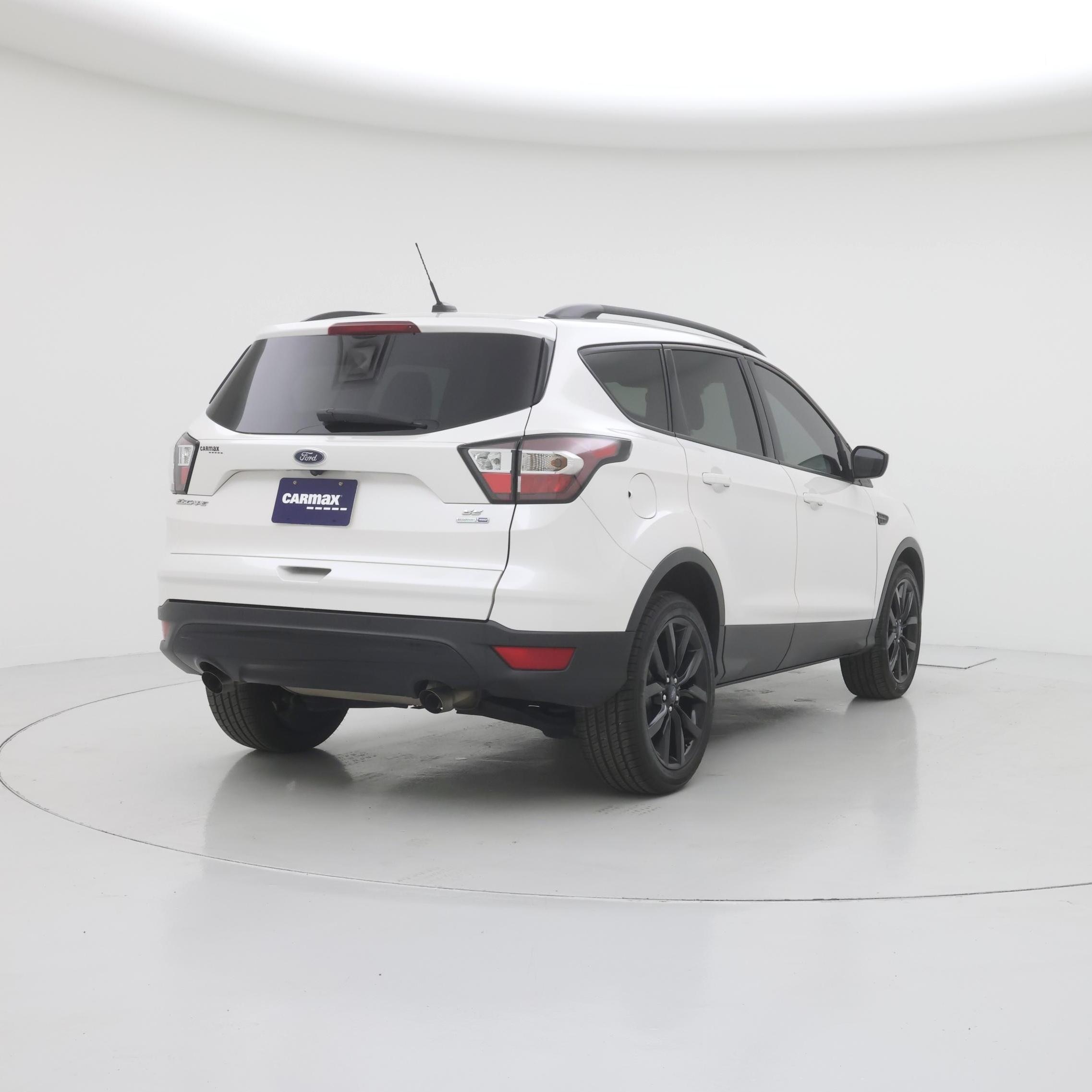 Thumbnail: 2017 Ford Escape - 8