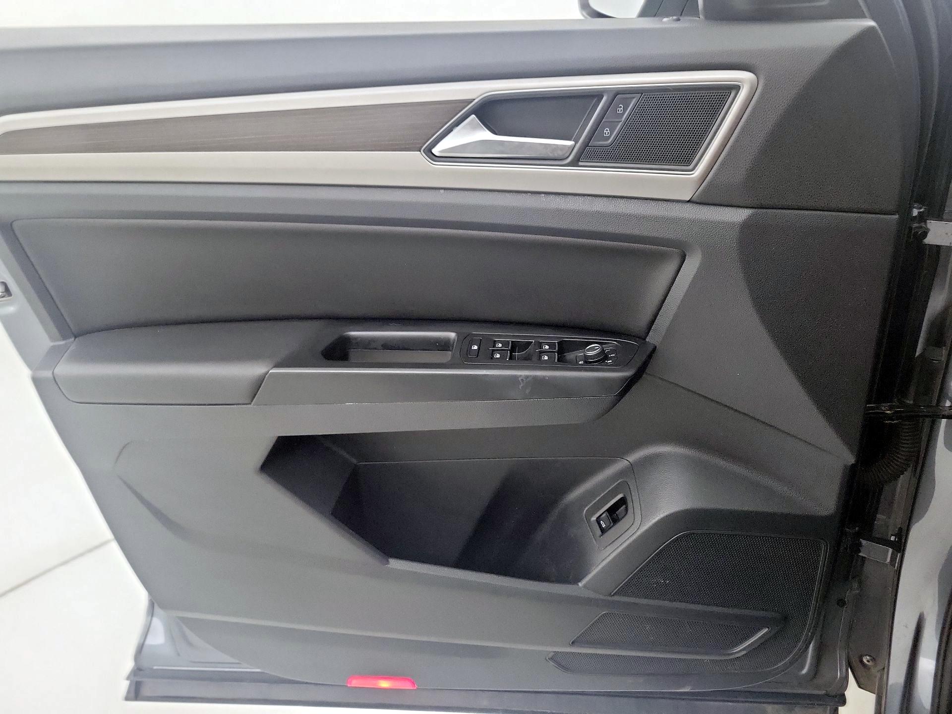 Thumbnail: 2019 Volkswagen Atlas - 12