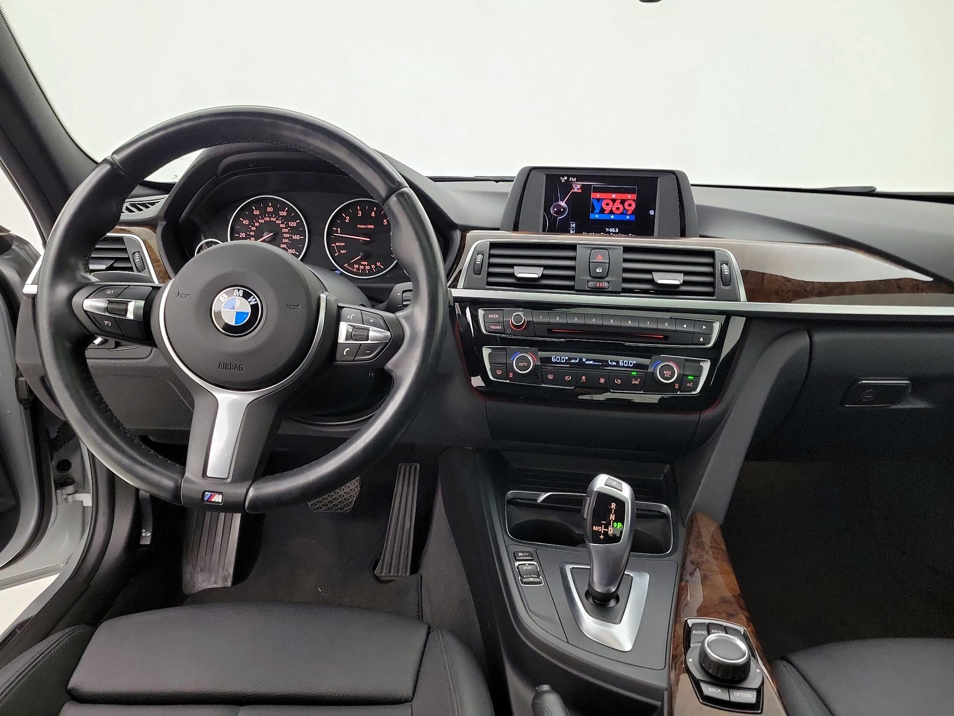 Thumbnail: 2016 BMW 3 Series - 9