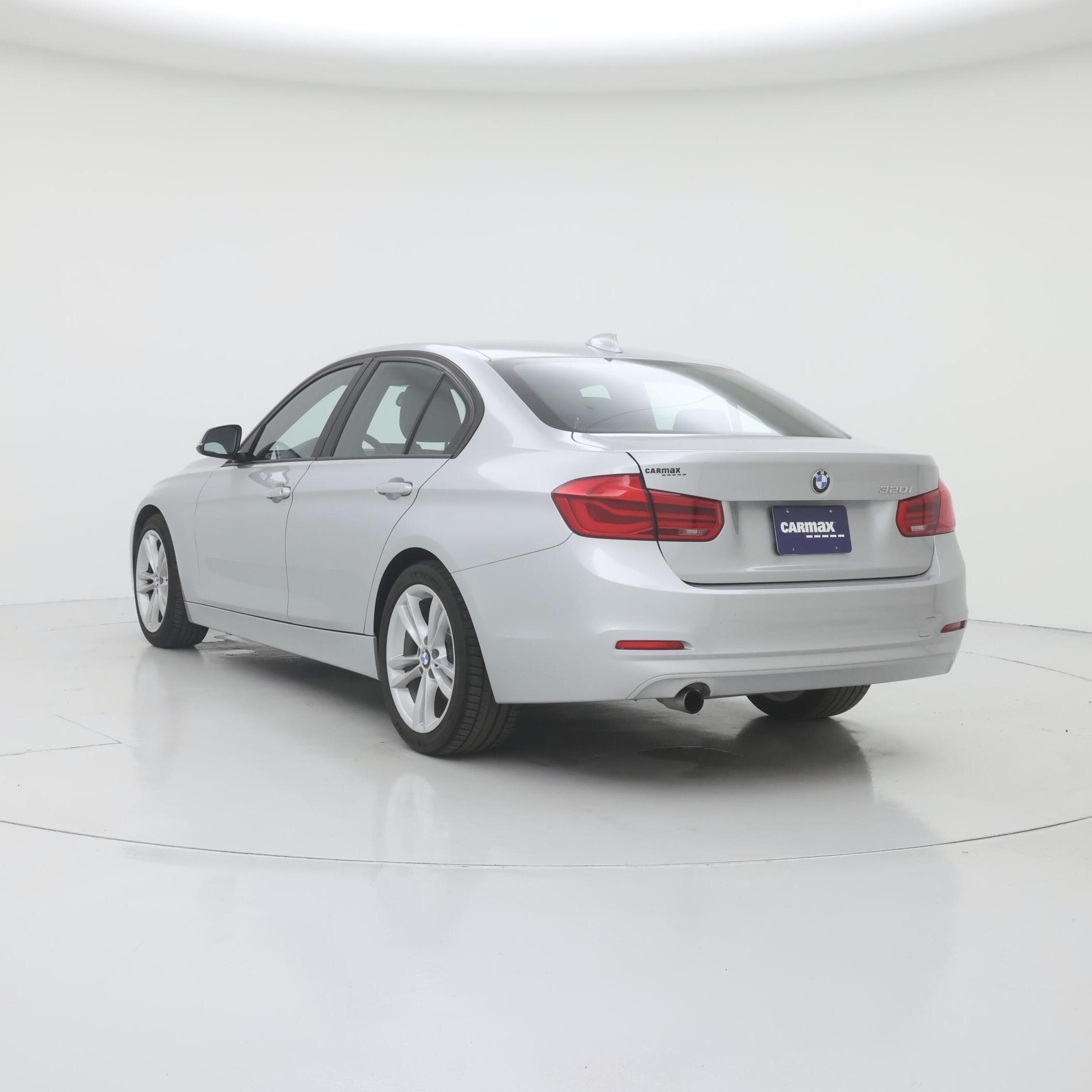 Thumbnail: 2016 BMW 3 Series - 2