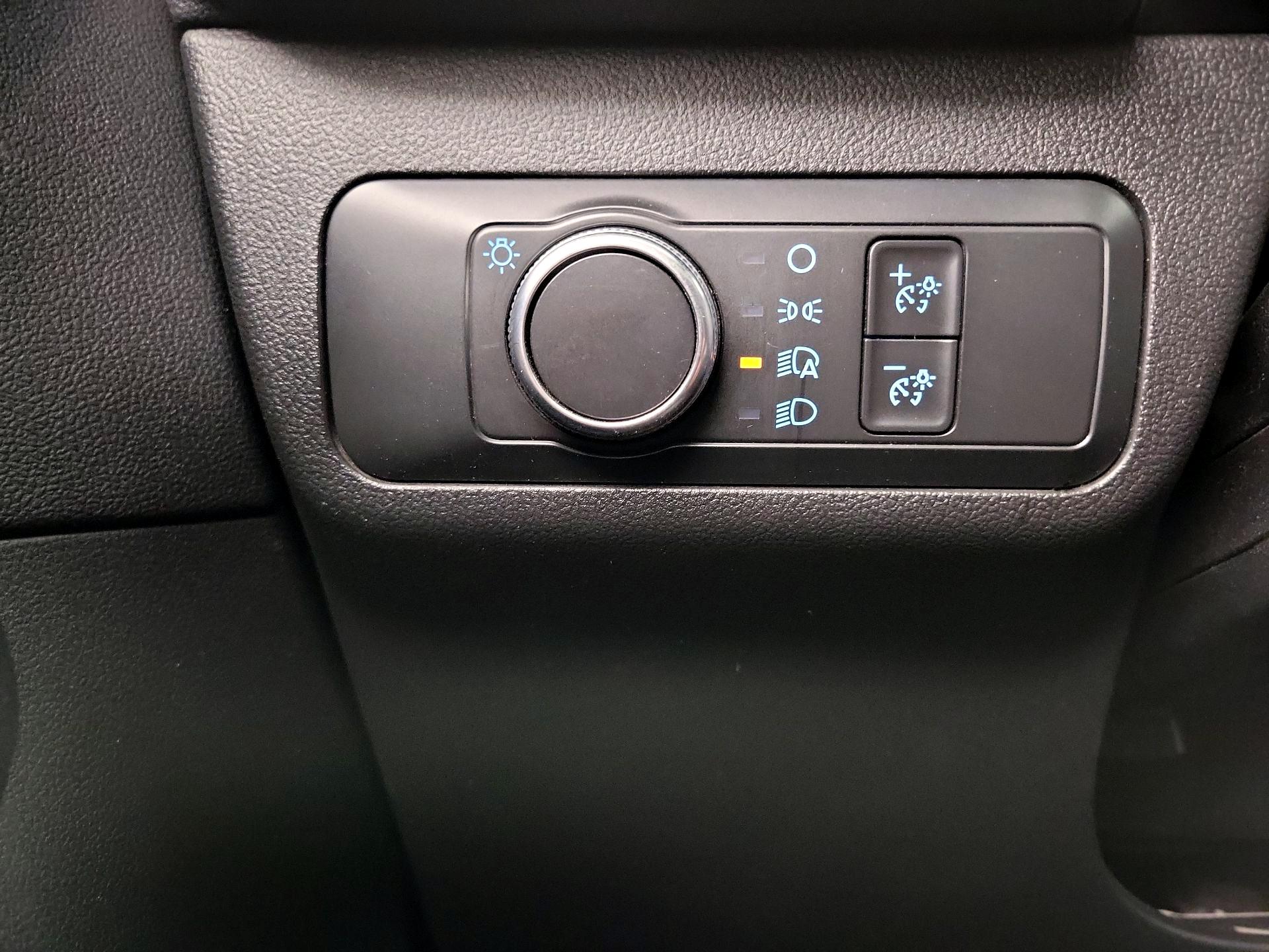 Thumbnail: 2020 Ford Escape - 13