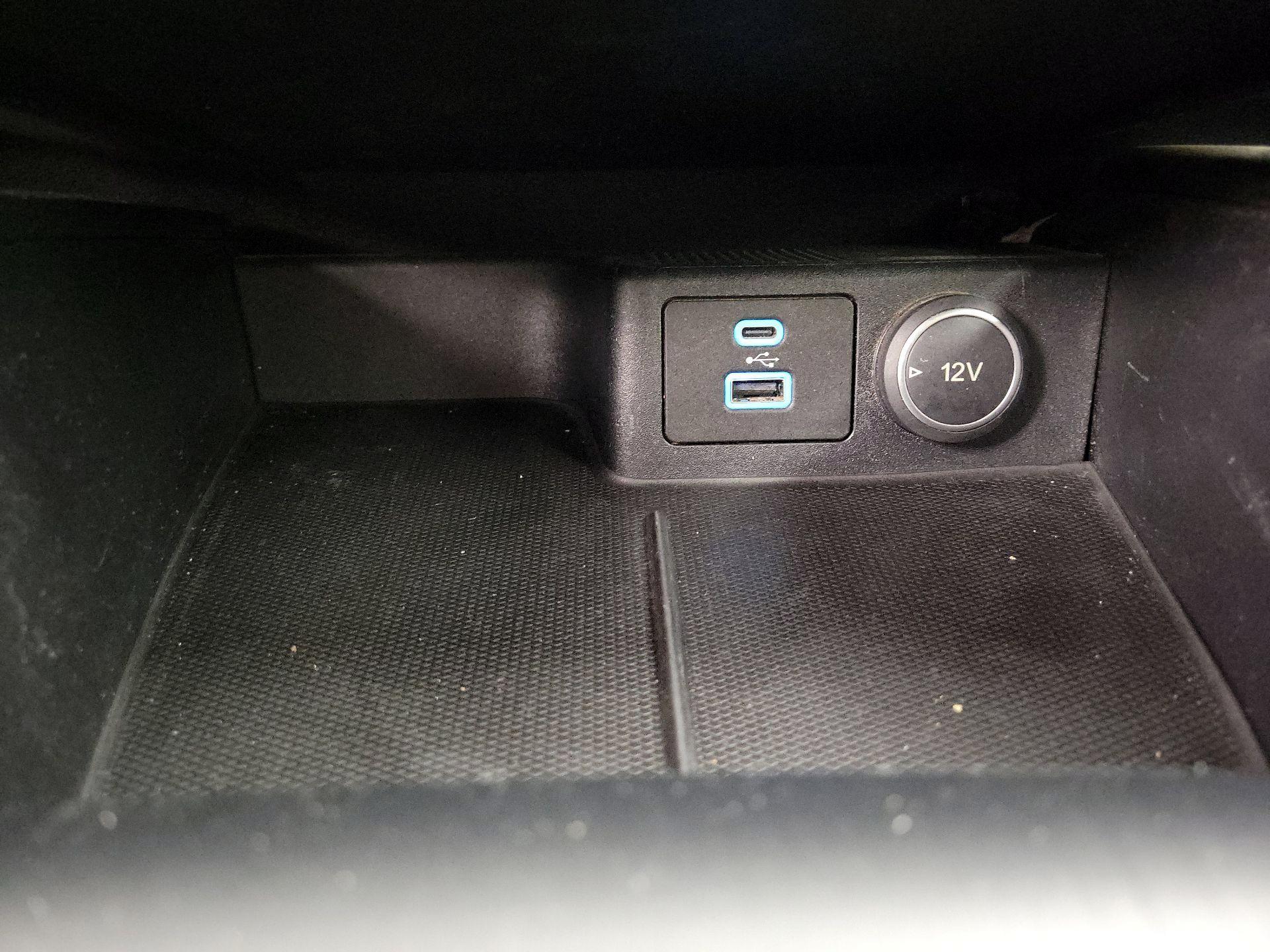 Thumbnail: 2020 Ford Escape - 18