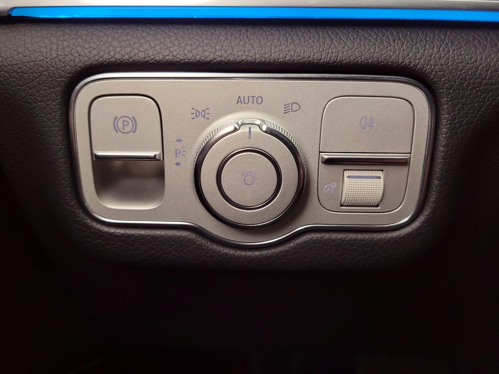 Thumbnail: 2020 Mercedes-Benz GLE - 13