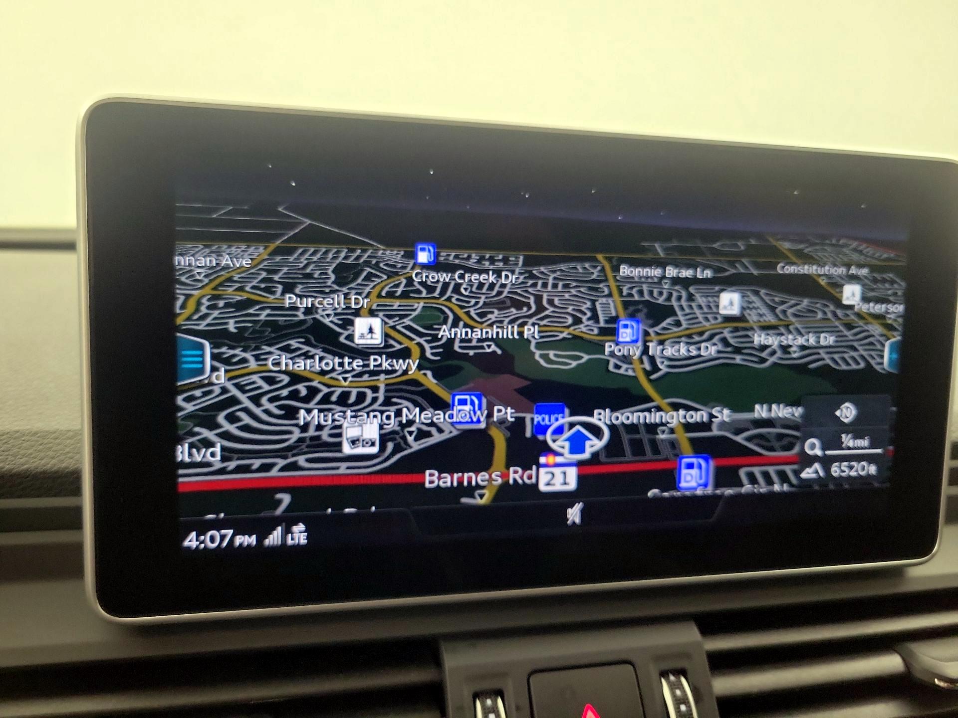 Thumbnail: 2018 Audi SQ5 - 14