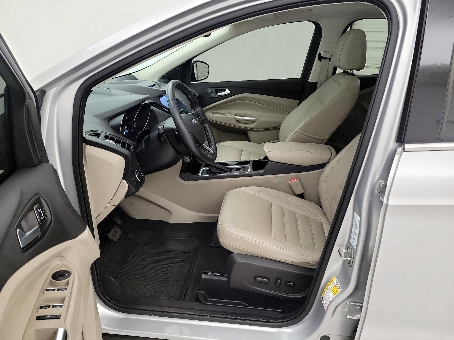 Thumbnail: 2017 Ford Escape - 11