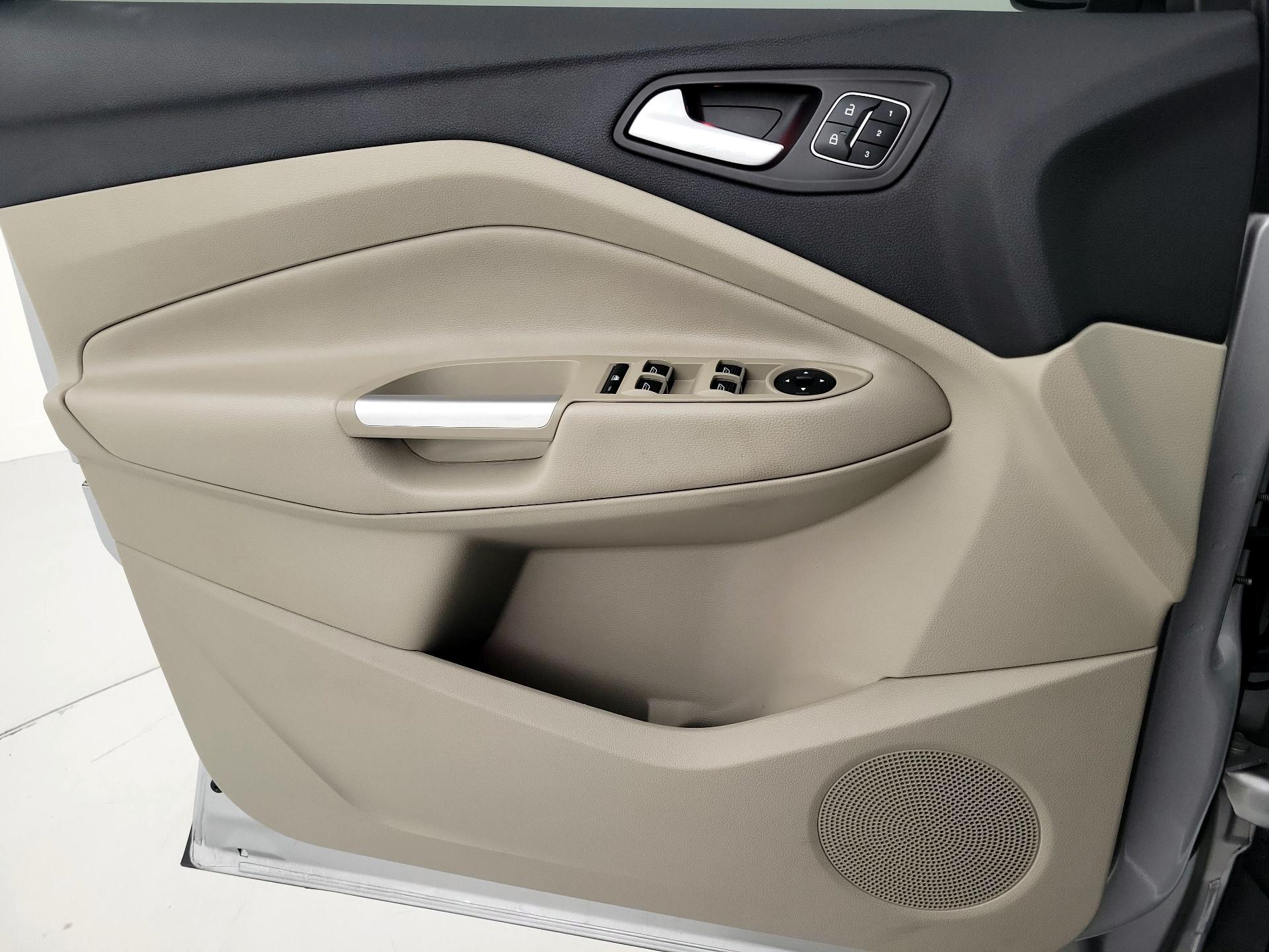 Thumbnail: 2017 Ford Escape - 12