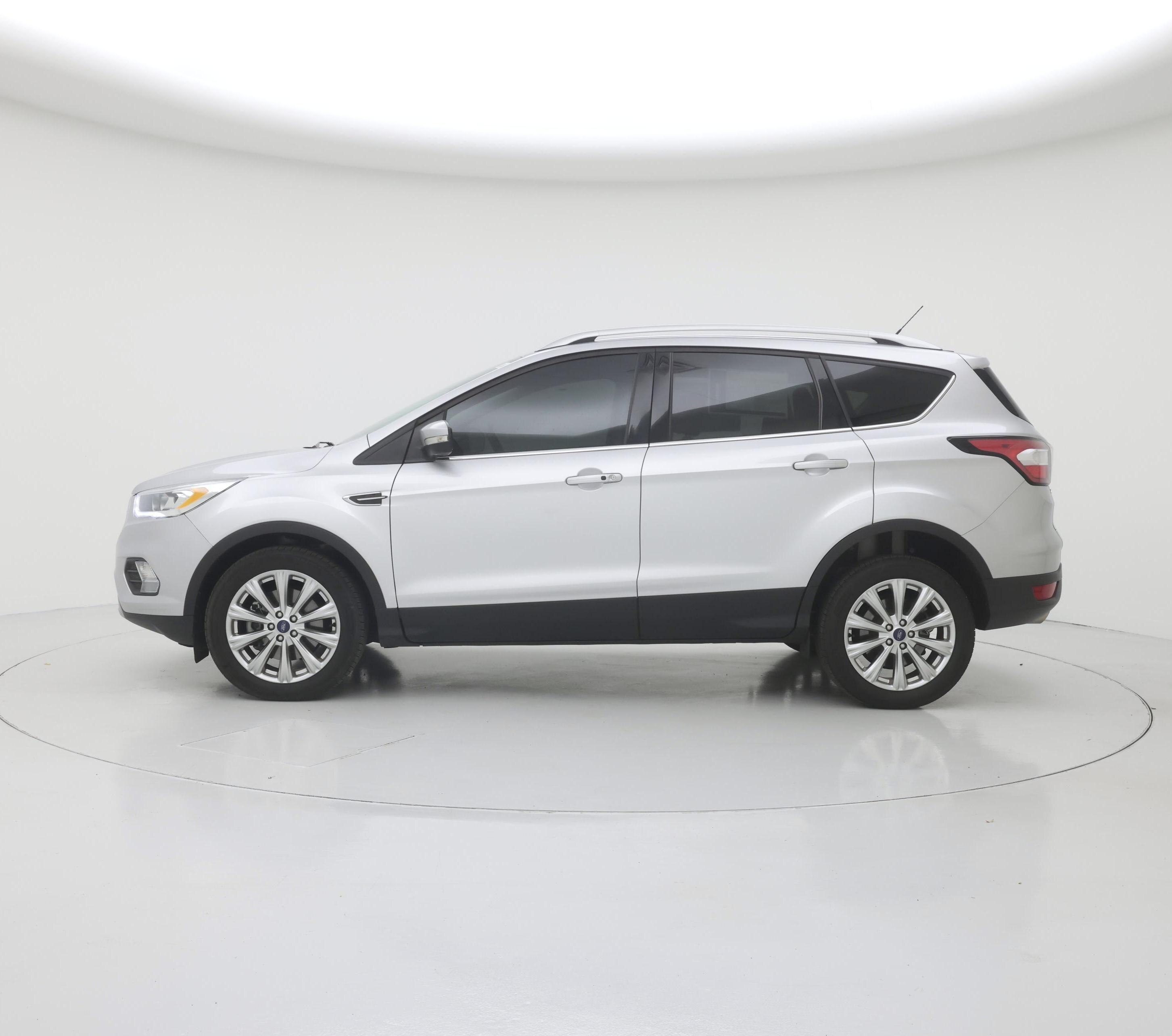 Thumbnail: 2017 Ford Escape - 3