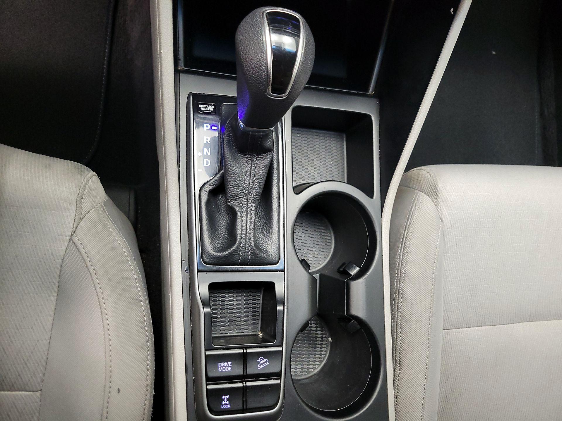 Thumbnail: 2016 Hyundai Tucson - 17