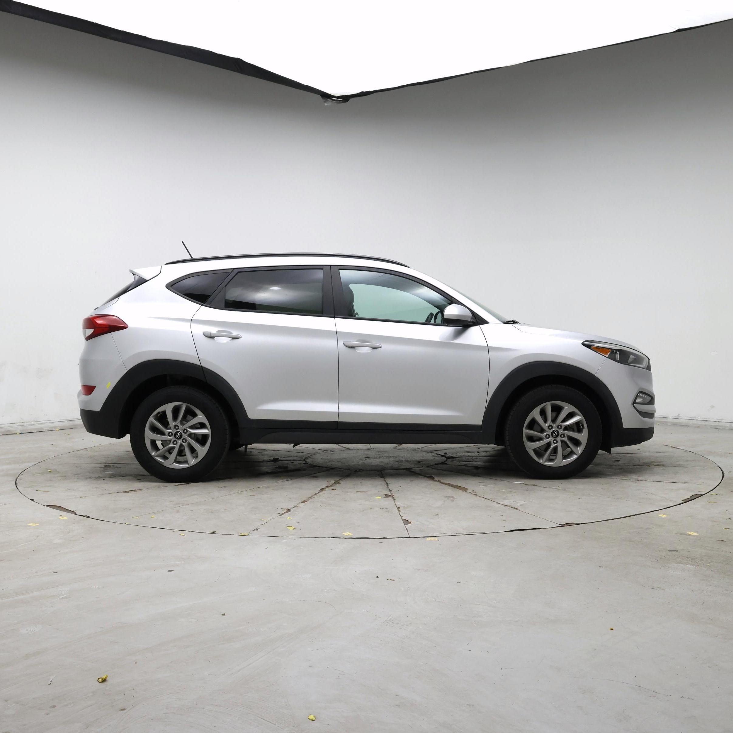 Thumbnail: 2016 Hyundai Tucson - 7