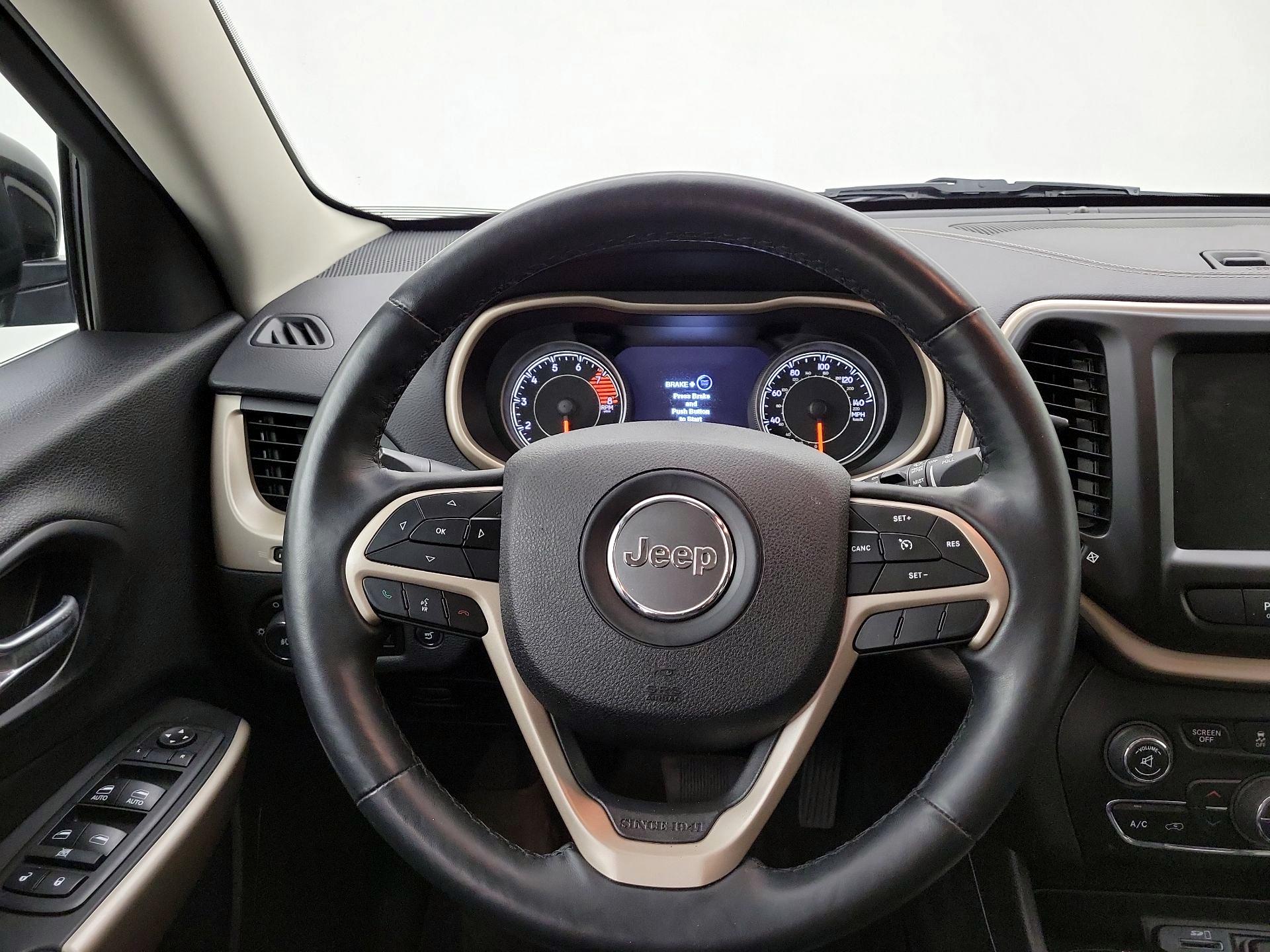 Thumbnail: 2018 Jeep Cherokee - 10