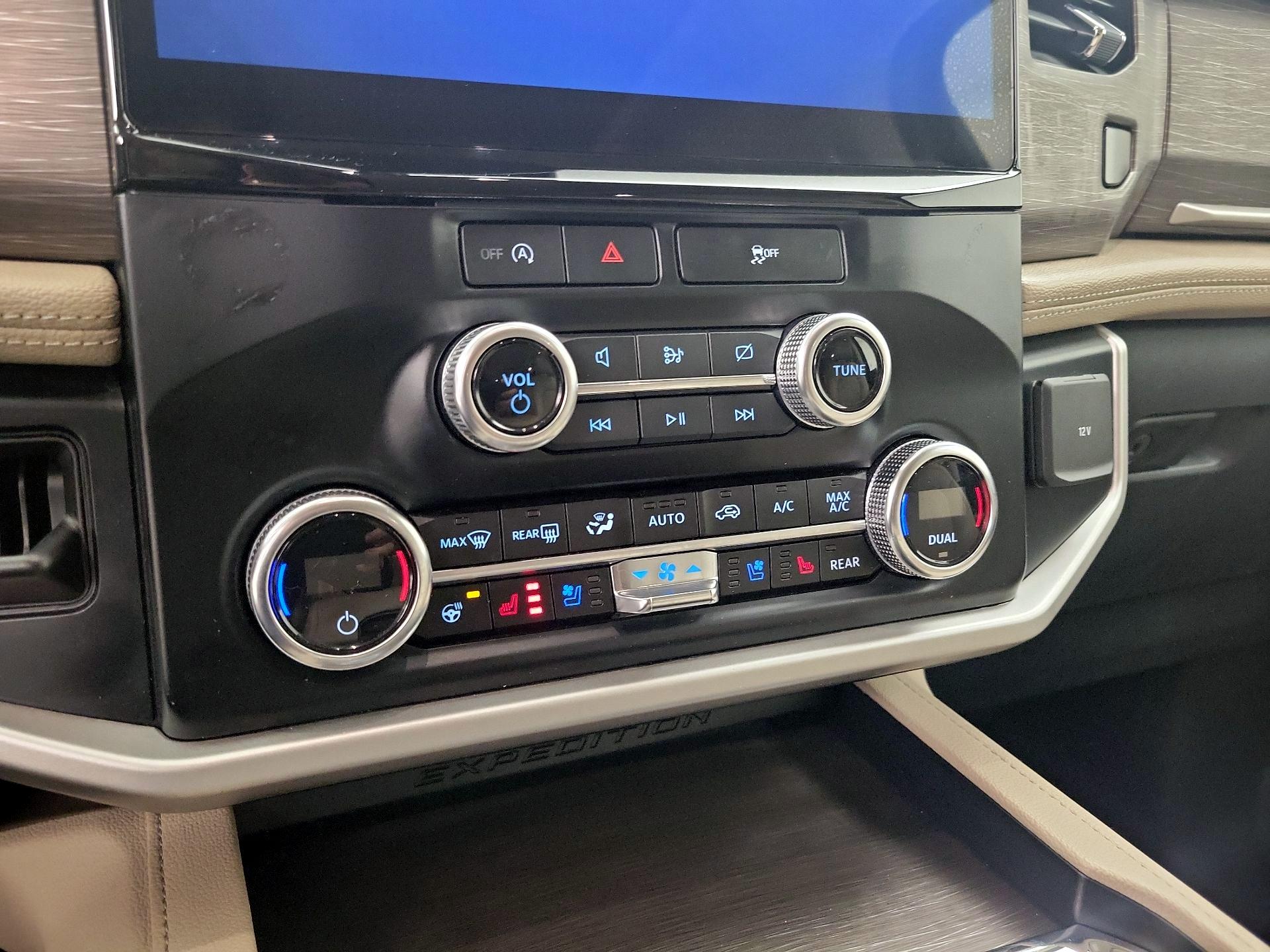 Thumbnail: 2024 Ford Expedition MAX - 17