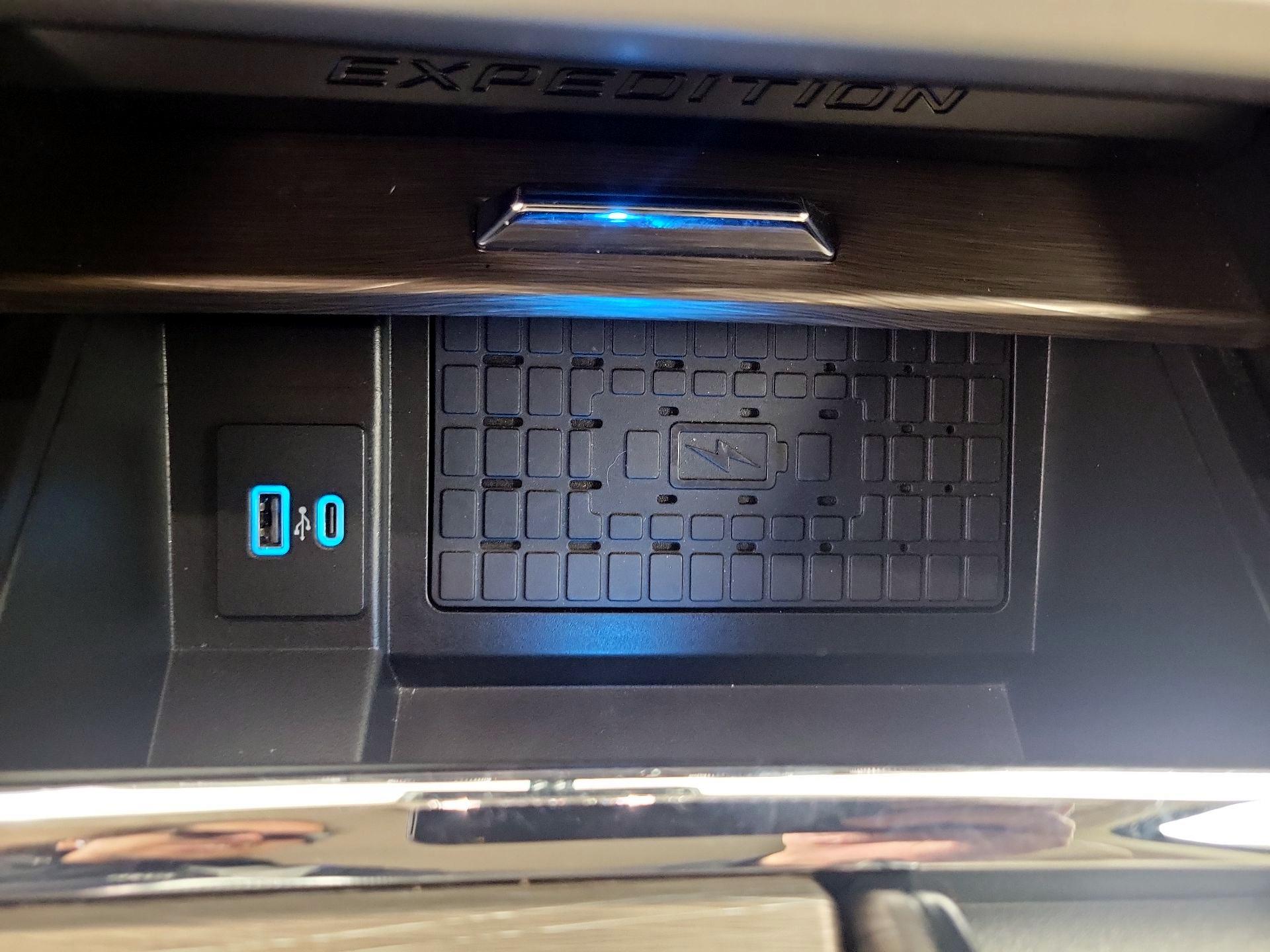 Thumbnail: 2024 Ford Expedition MAX - 19