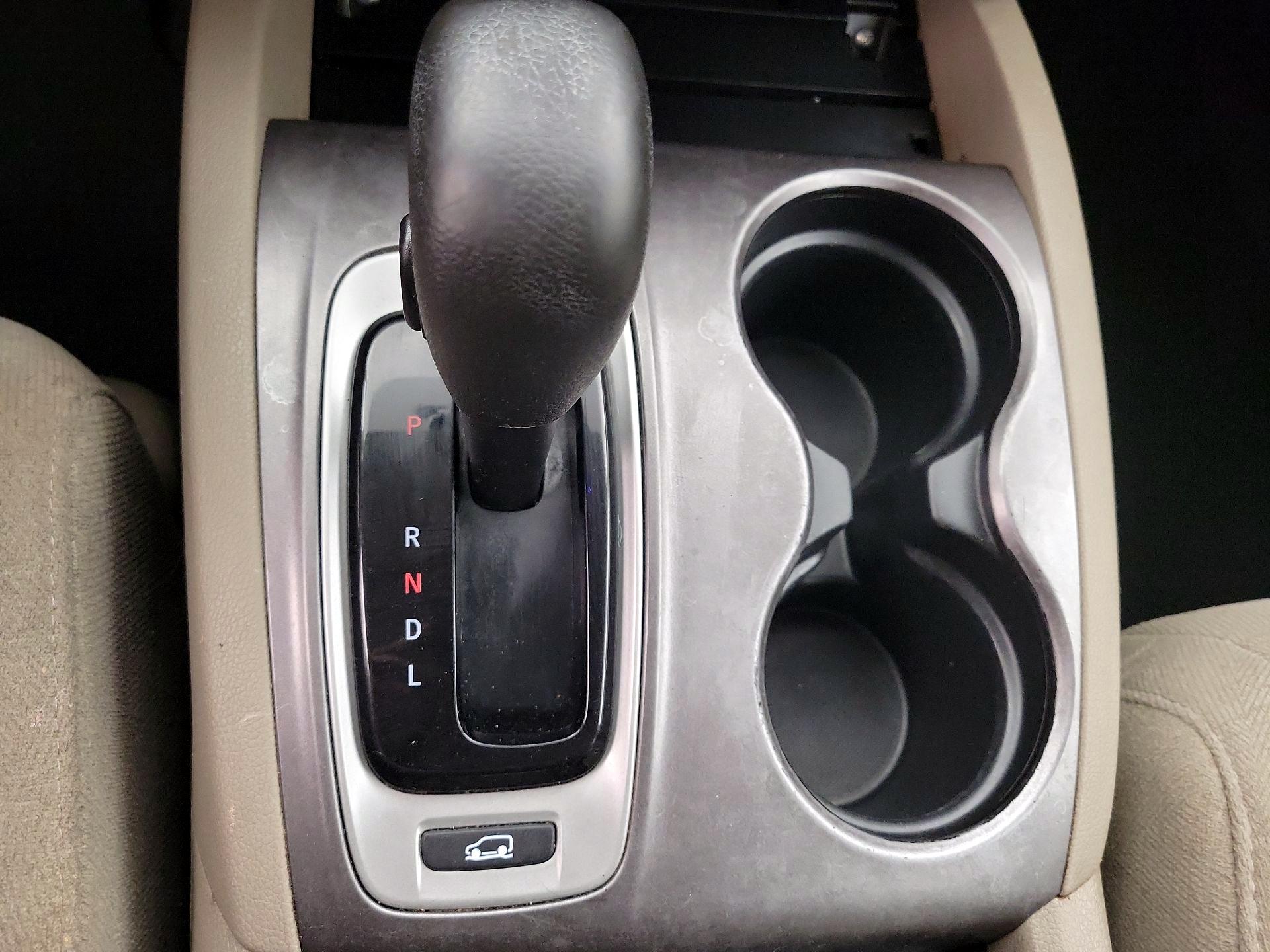 Thumbnail: 2016 Honda Pilot - 17