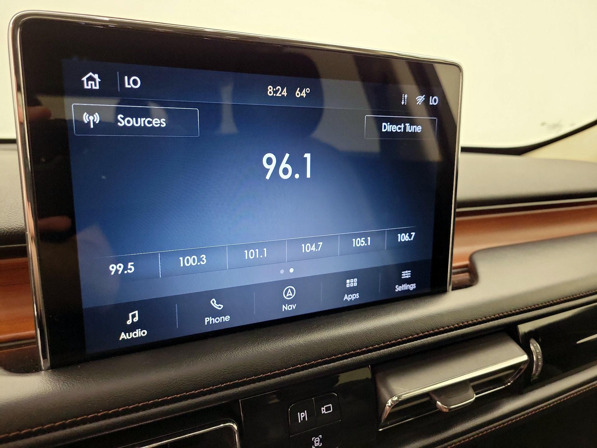 Thumbnail: 2020 Lincoln Aviator - 16