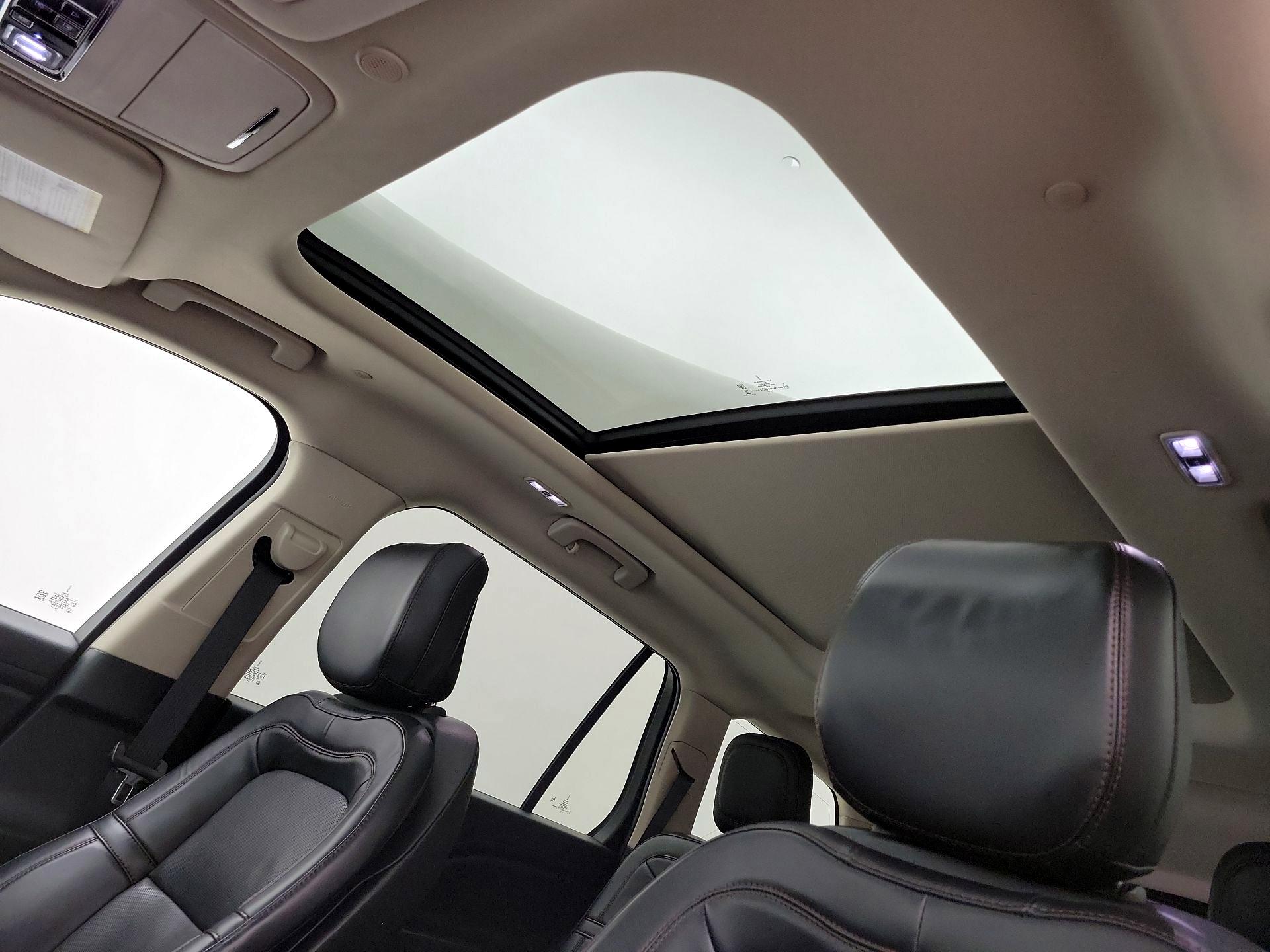 Thumbnail: 2020 Lincoln Aviator - 20