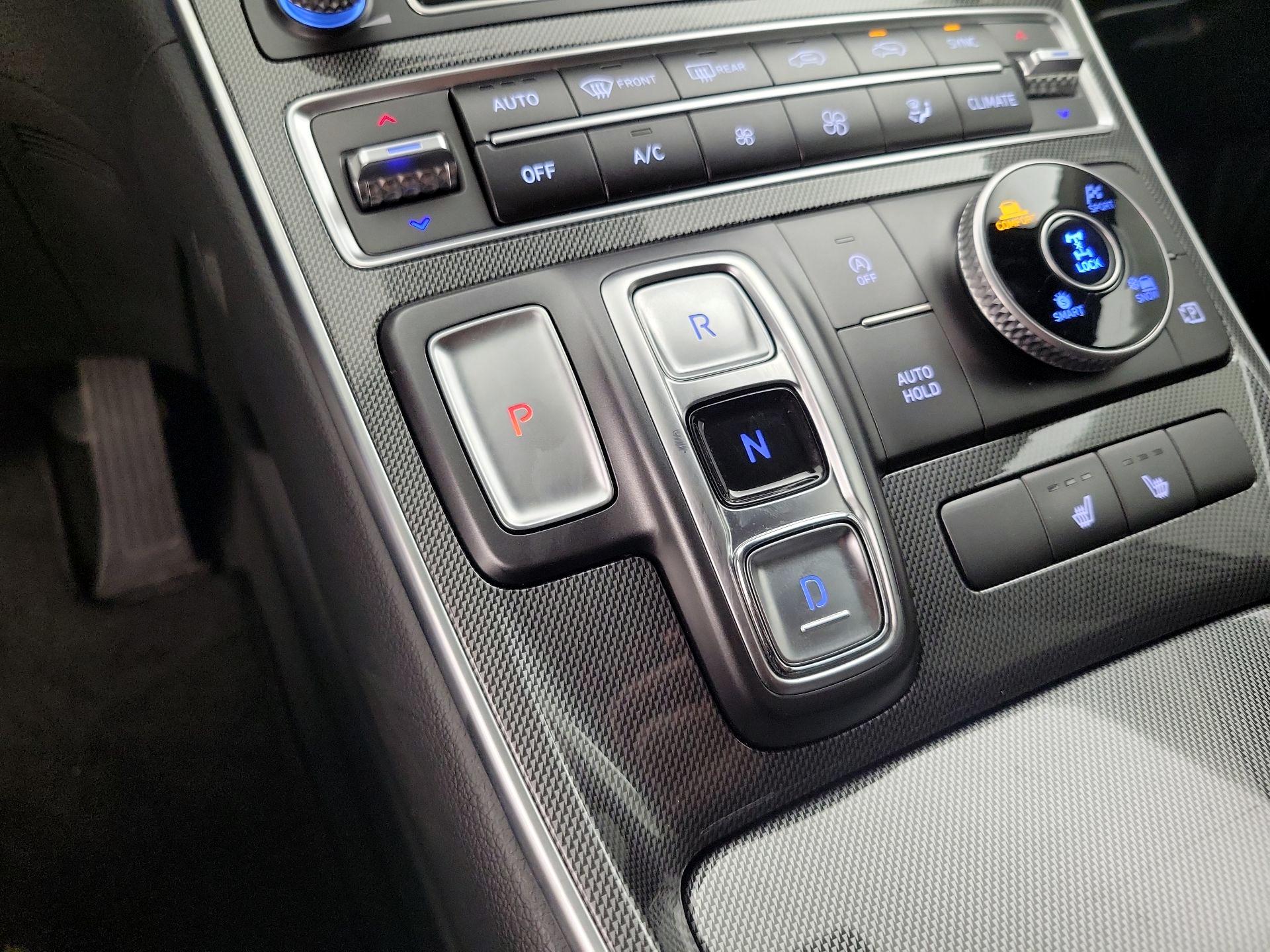 Thumbnail: 2023 Hyundai Santa Fe - 17