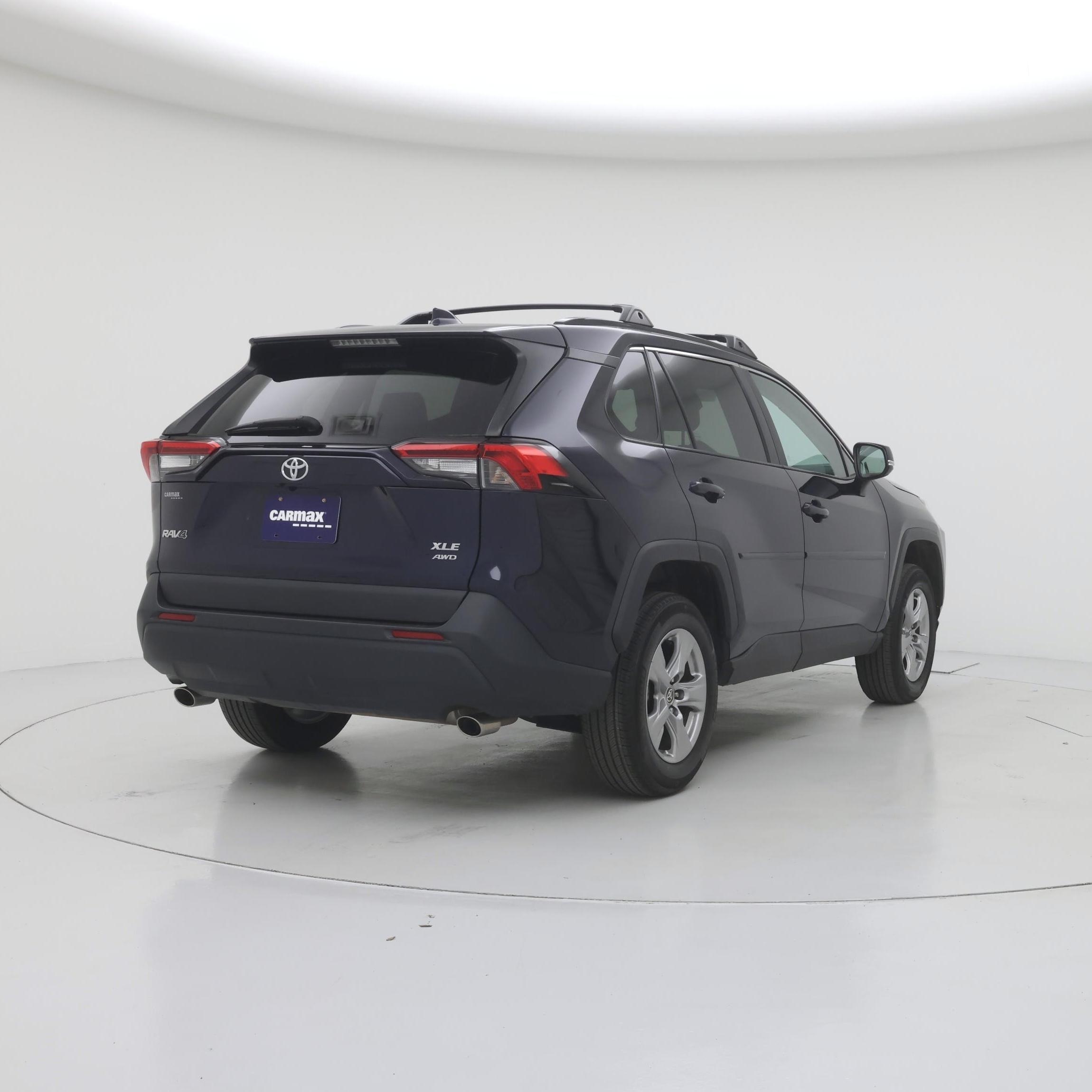 Thumbnail: 2022 Toyota RAV4 - 8