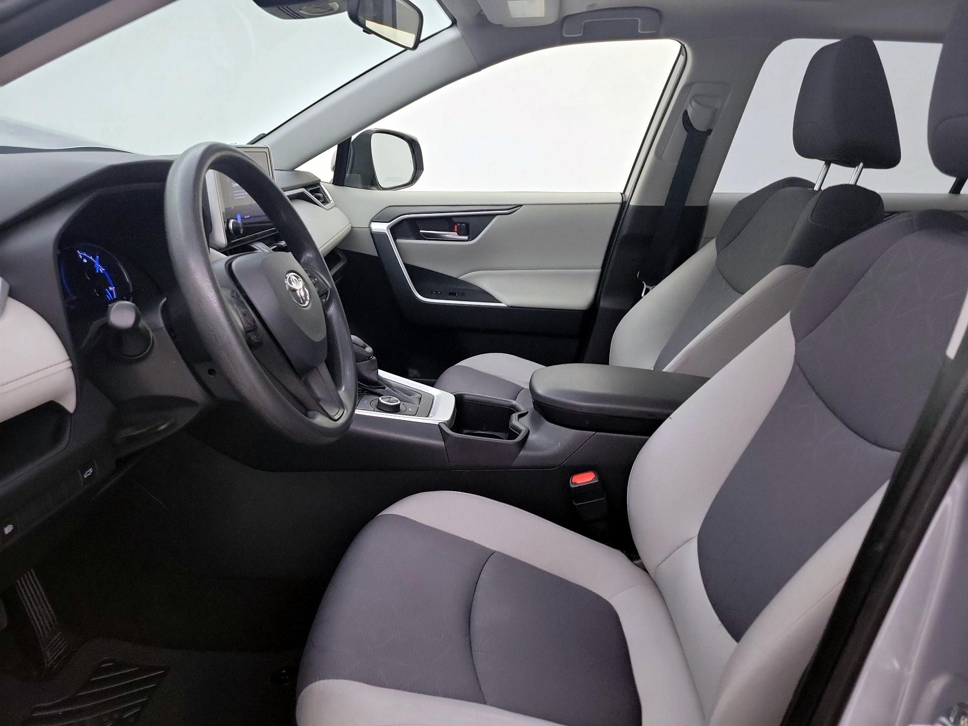 Thumbnail: 2024 Toyota RAV4 - 11