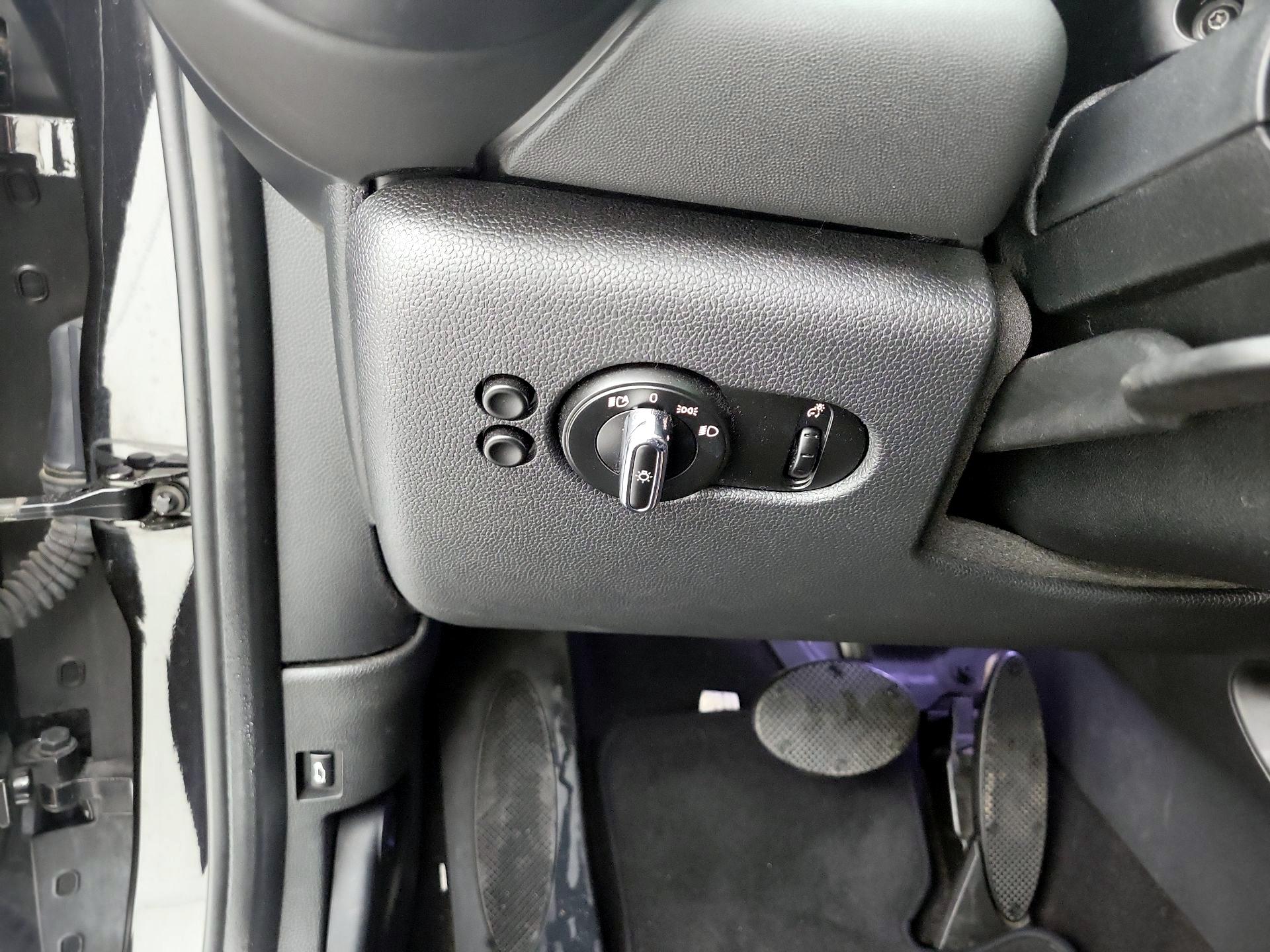 Thumbnail: 2019 MINI Cooper Hardtop - 13