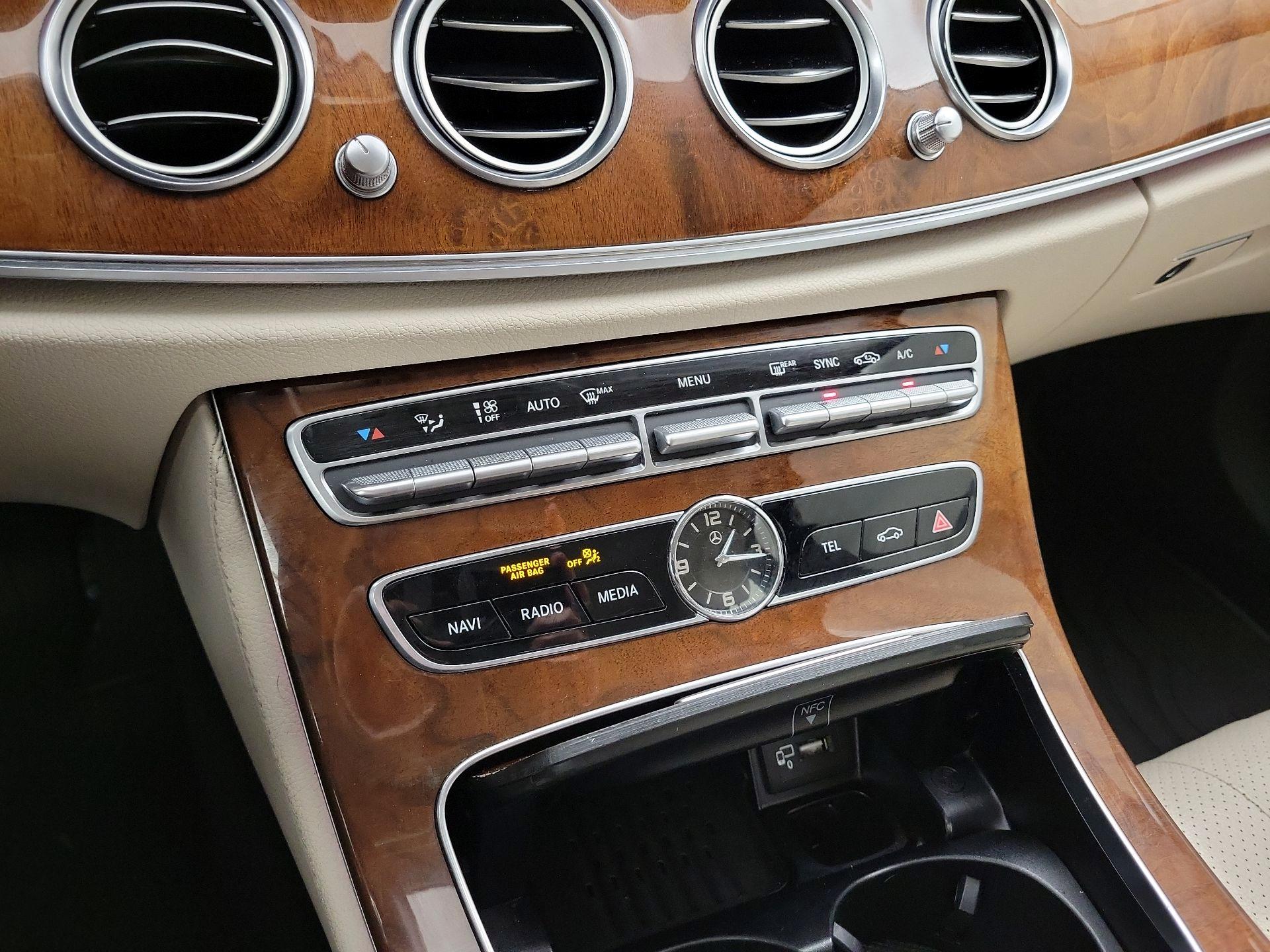 Thumbnail: 2019 Mercedes-Benz E-Class - 15