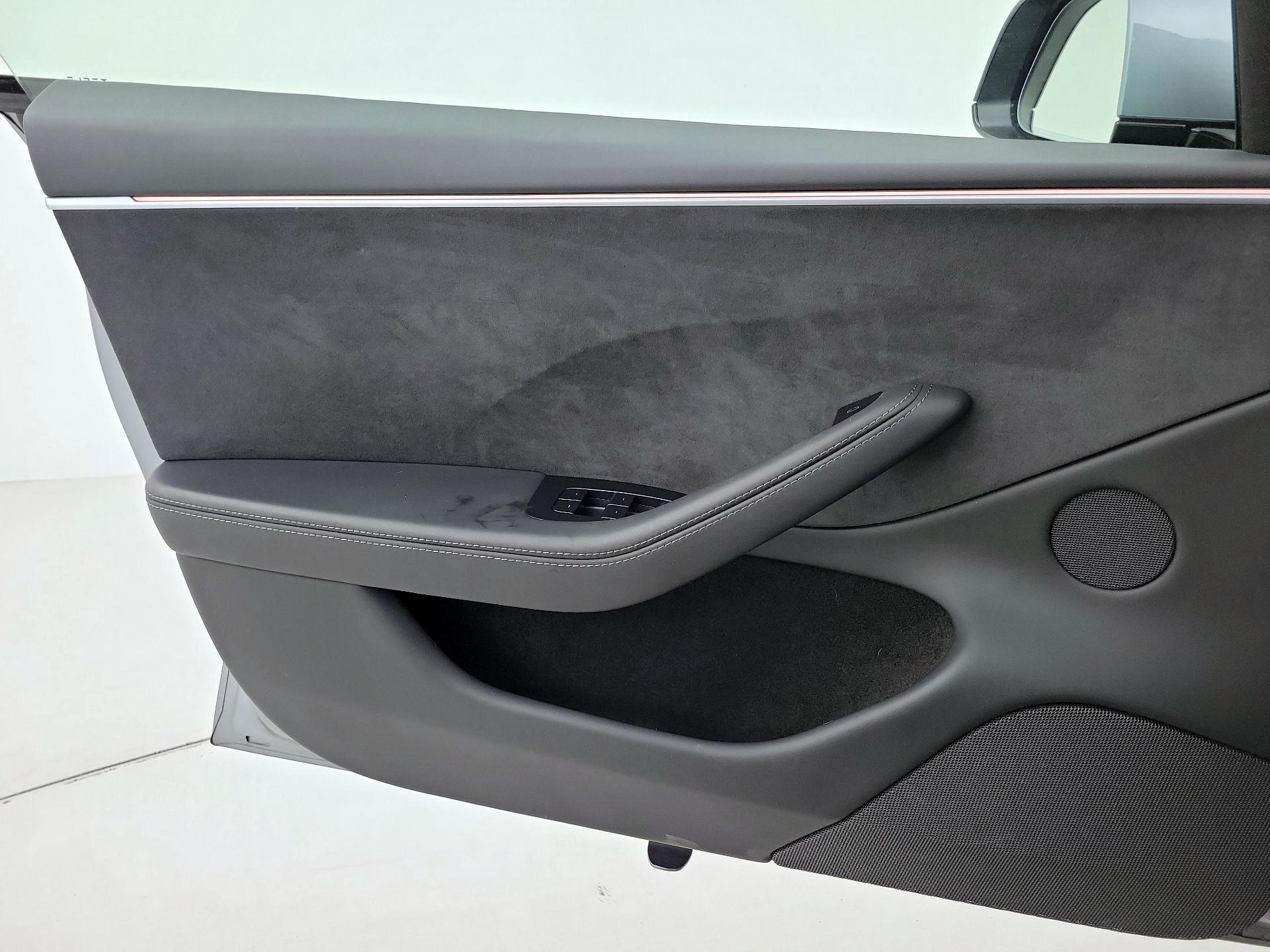 Thumbnail: 2025 Tesla Model 3 - 12