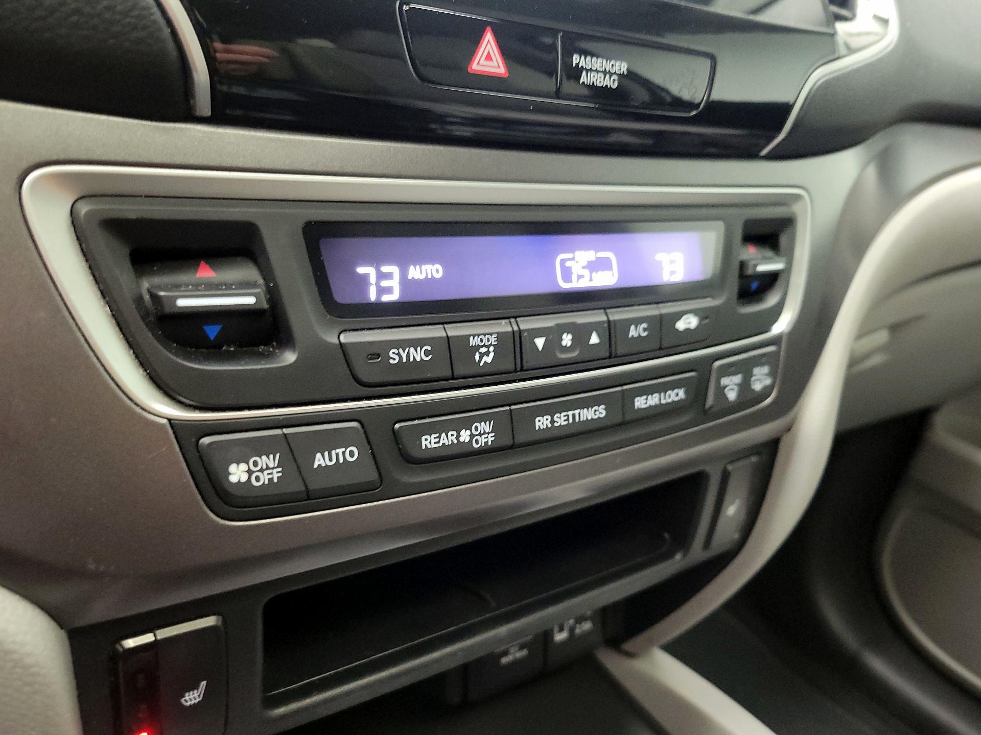 Thumbnail: 2020 Honda Pilot - 16