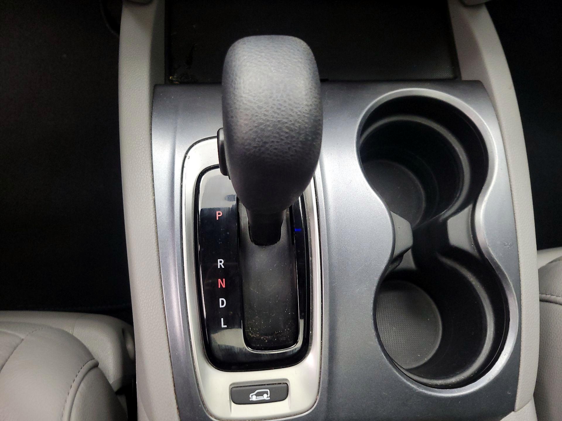 Thumbnail: 2020 Honda Pilot - 17