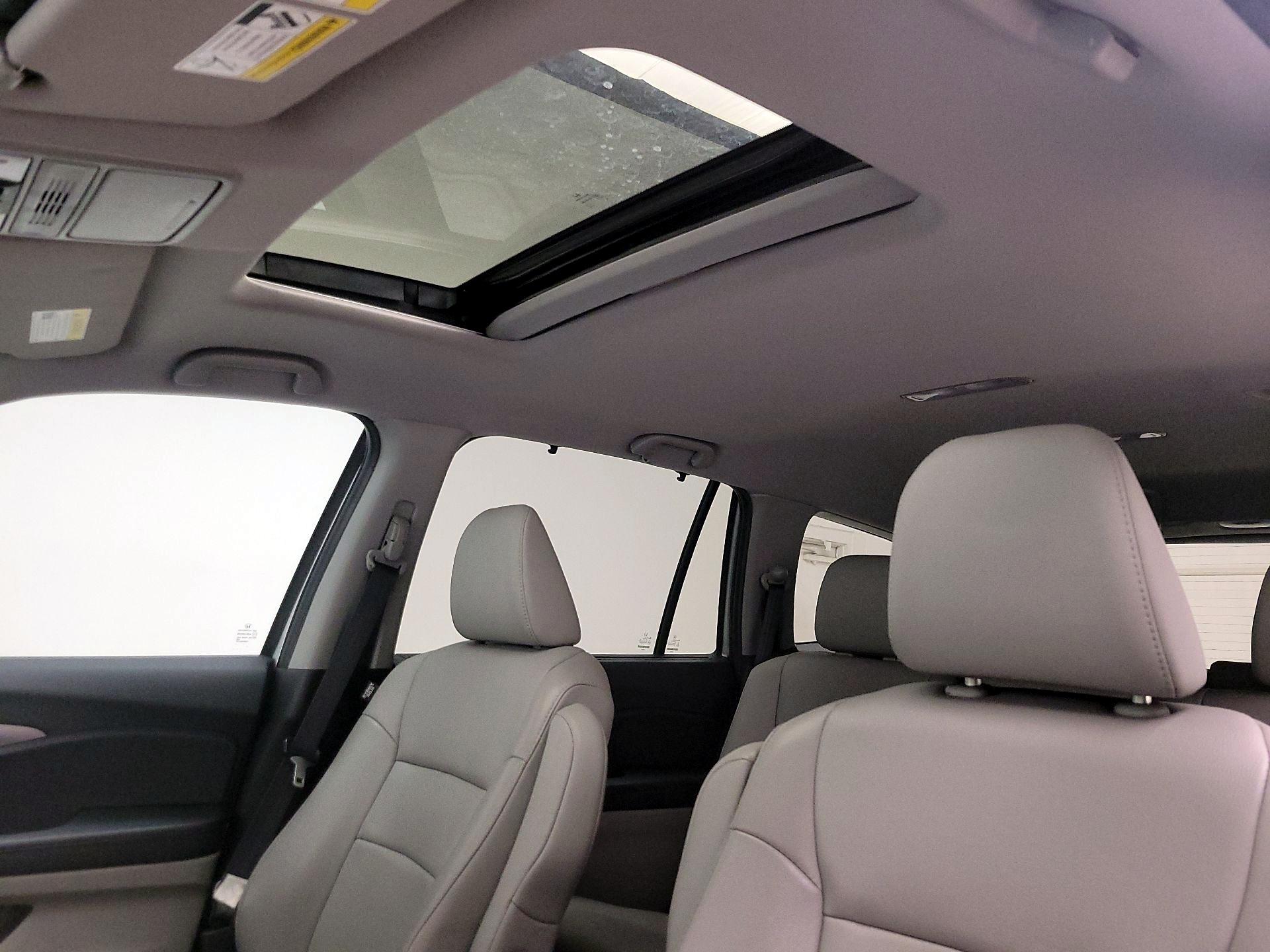 Thumbnail: 2020 Honda Pilot - 19