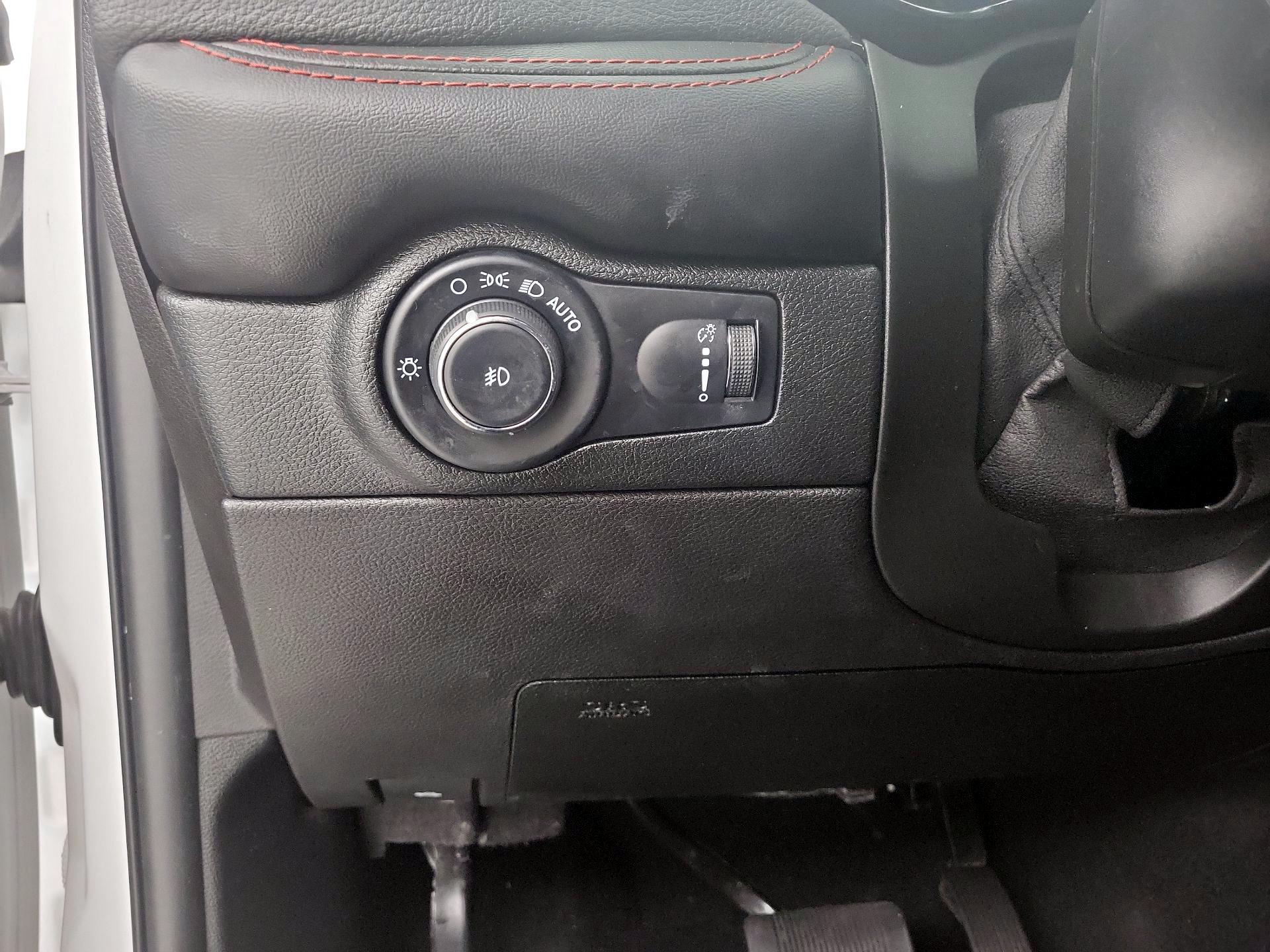 Thumbnail: 2023 Dodge Durango - 13