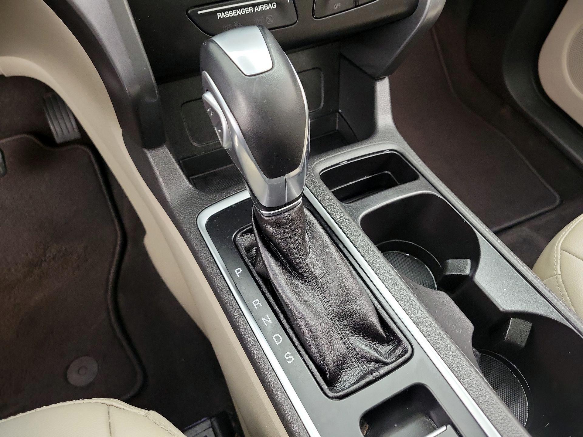 Thumbnail: 2019 Ford Escape - 17