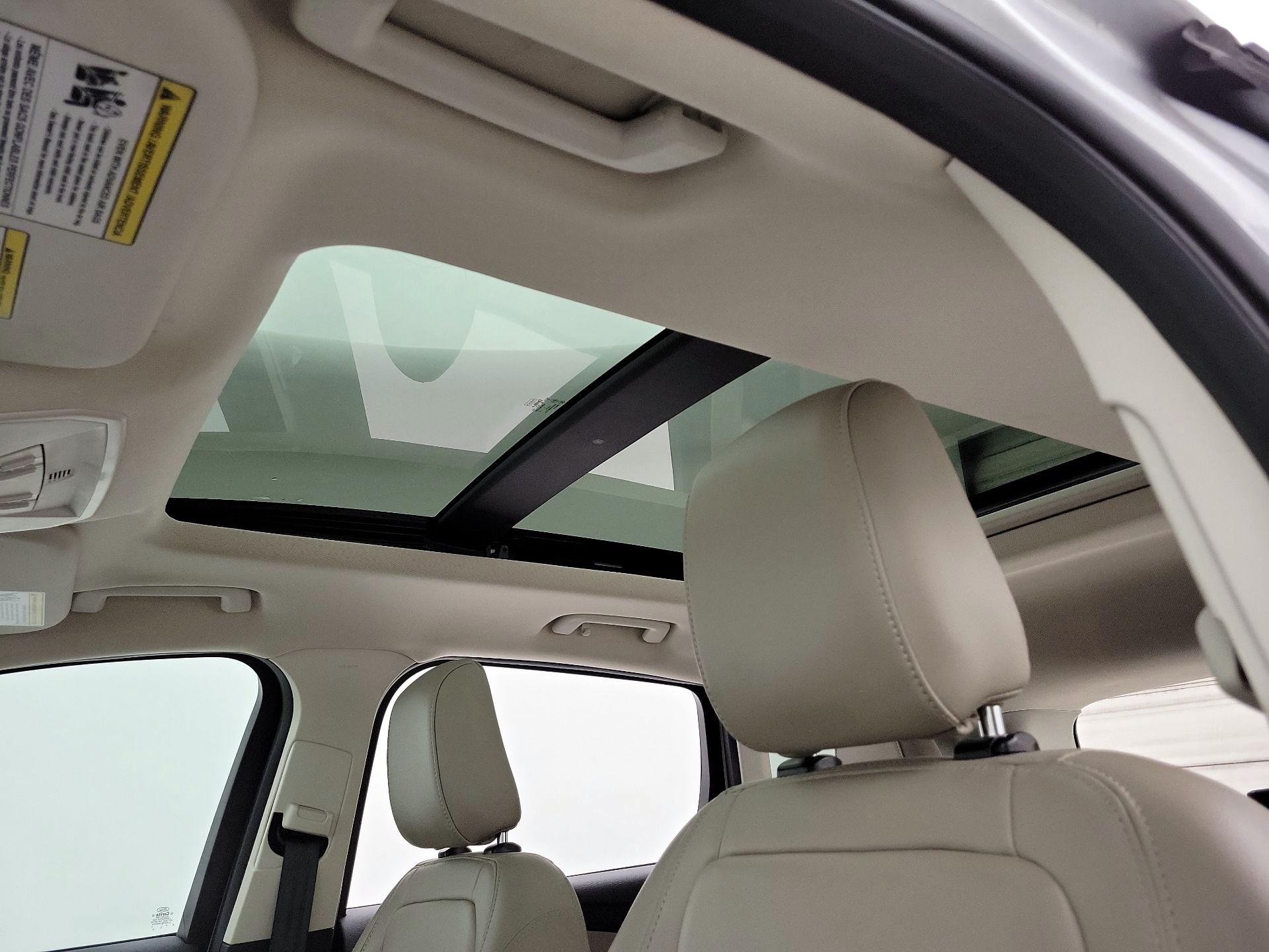 Thumbnail: 2019 Ford Escape - 19