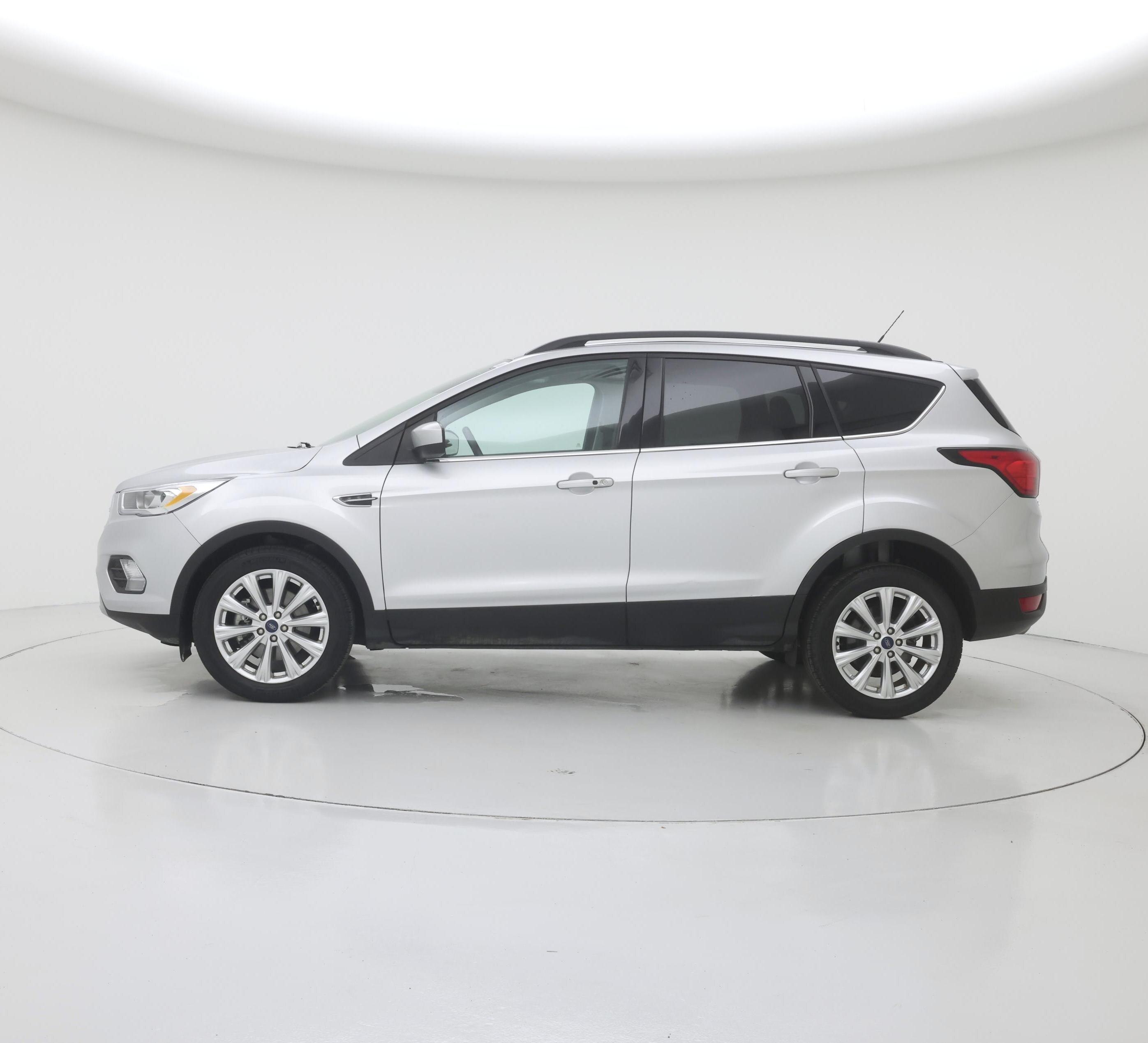 Thumbnail: 2019 Ford Escape - 3