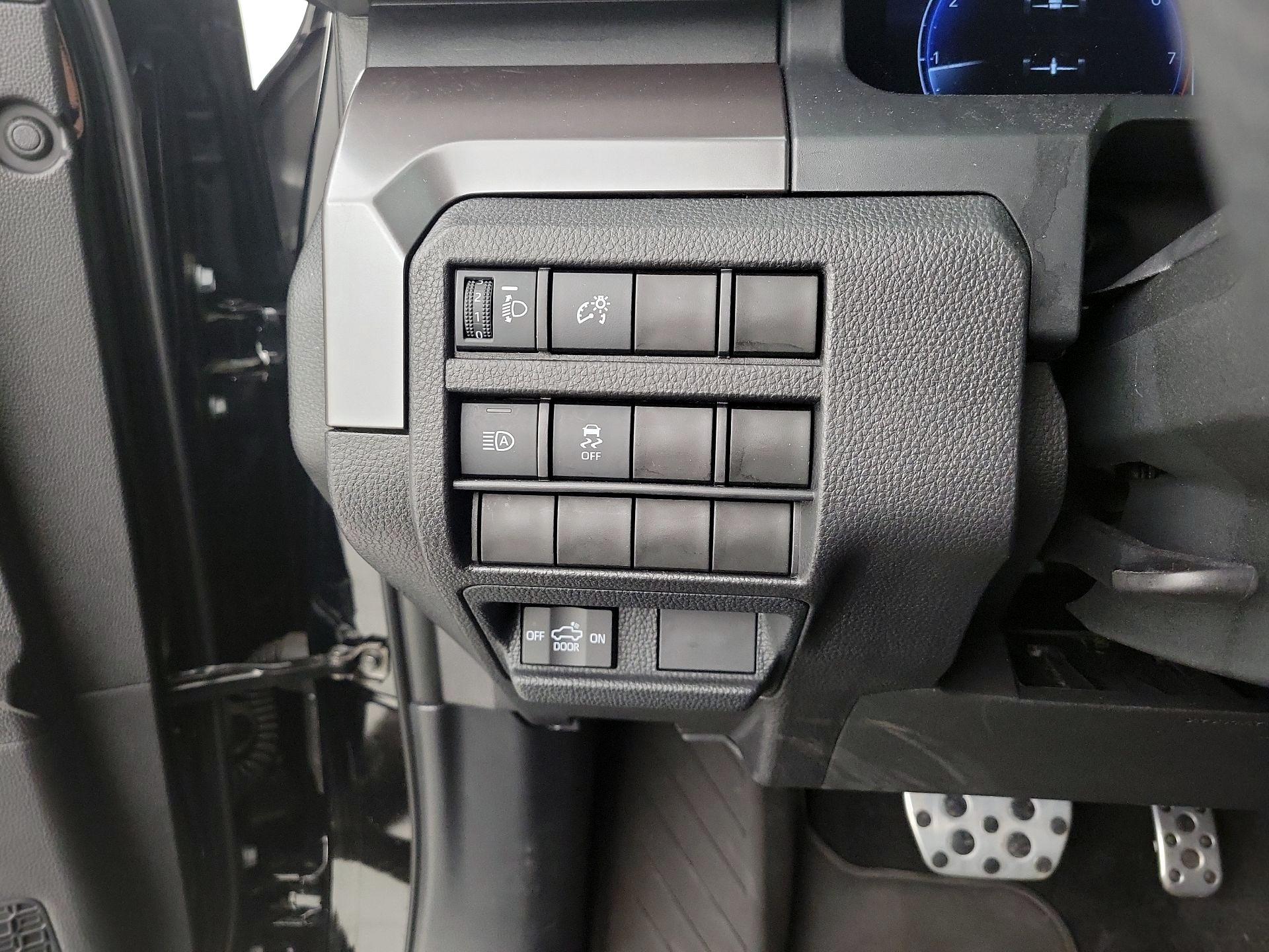 Thumbnail: 2025 Toyota Tacoma - 13