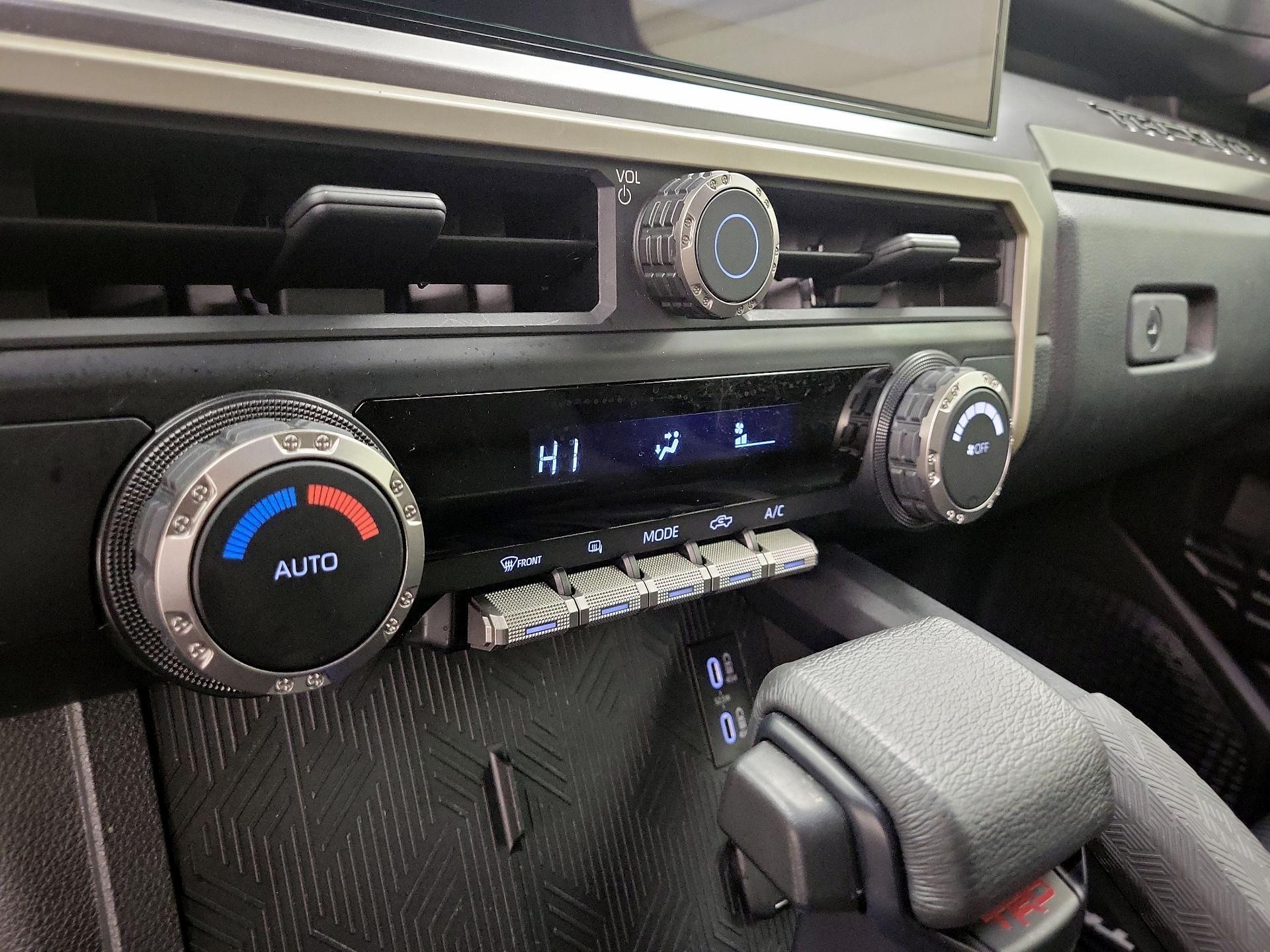 Thumbnail: 2025 Toyota Tacoma - 17