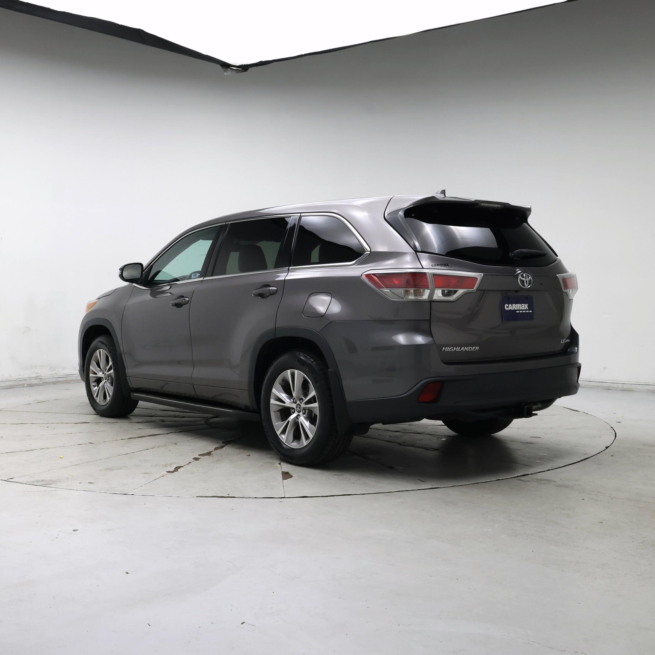 Thumbnail: 2016 Toyota Highlander - 2