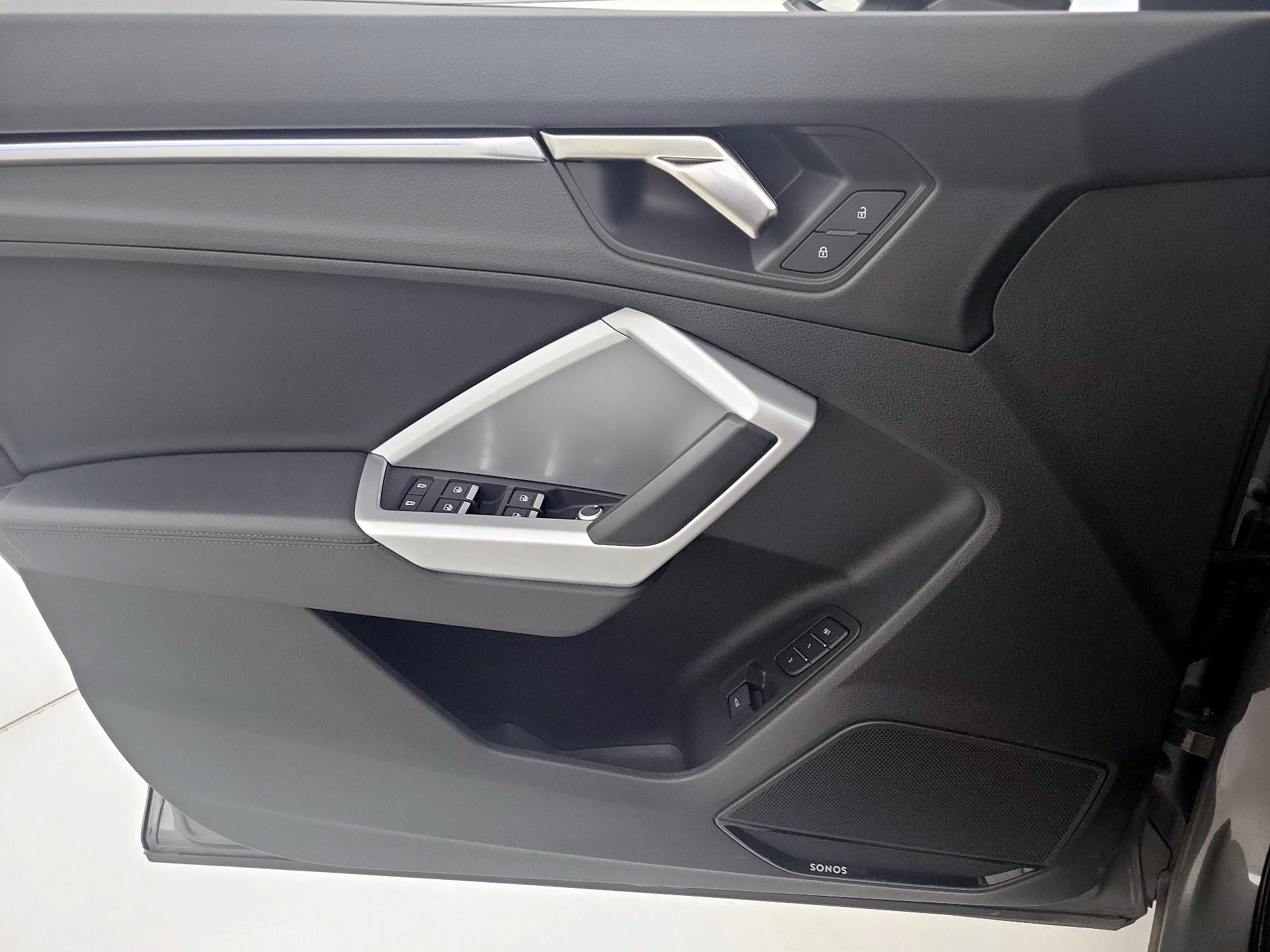 Thumbnail: 2022 Audi Q3 - 12