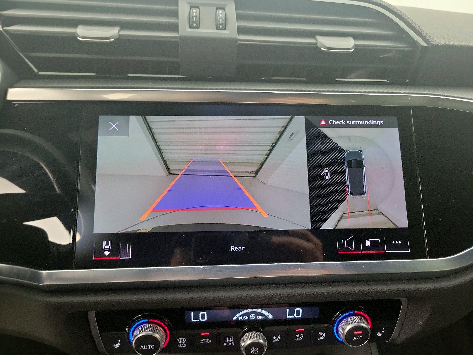 Thumbnail: 2022 Audi Q3 - 14