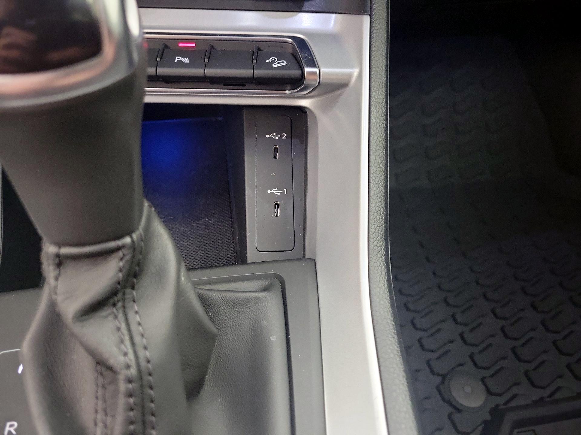 Thumbnail: 2022 Audi Q3 - 18