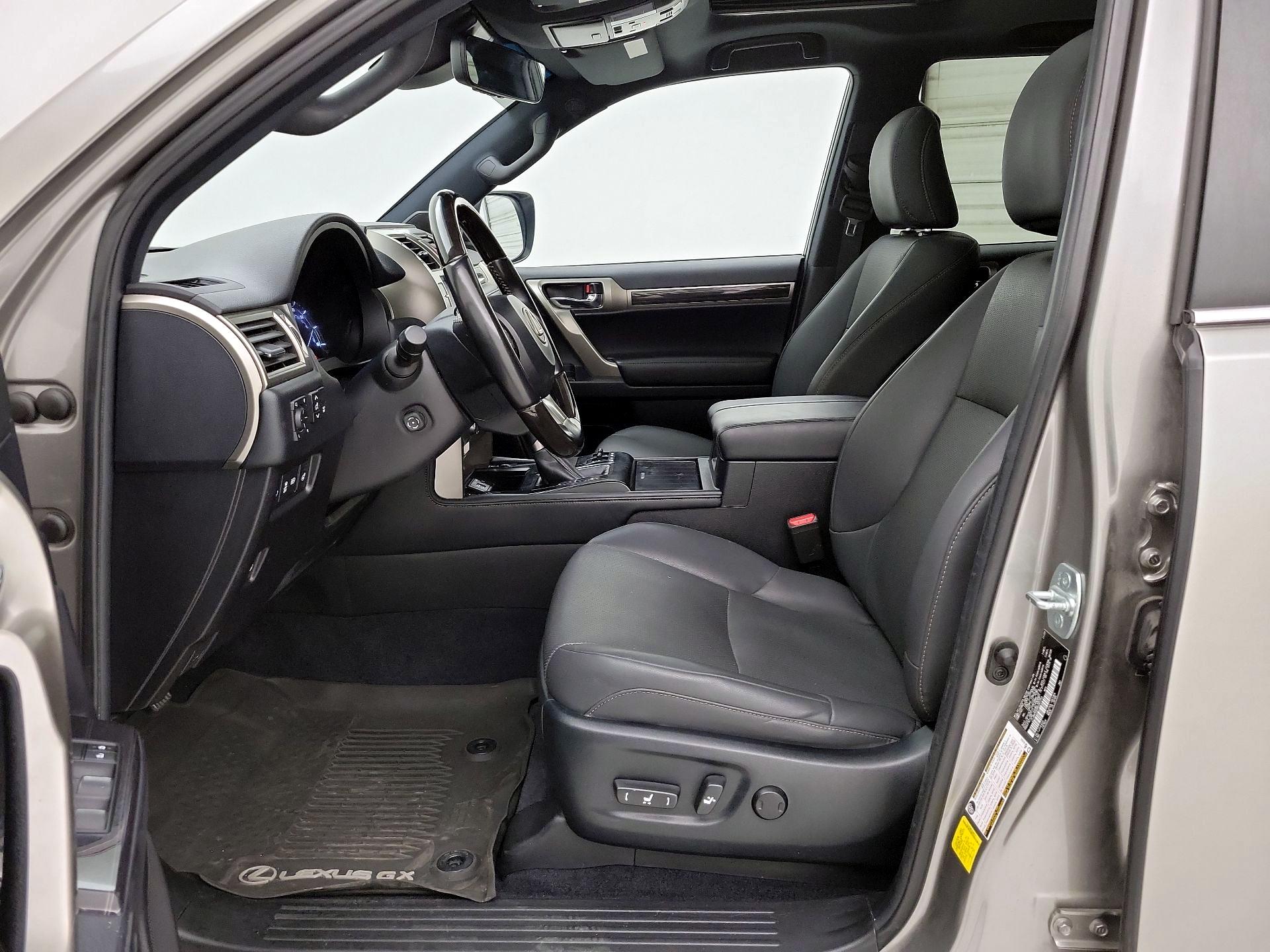 Thumbnail: 2021 Lexus GX - 11