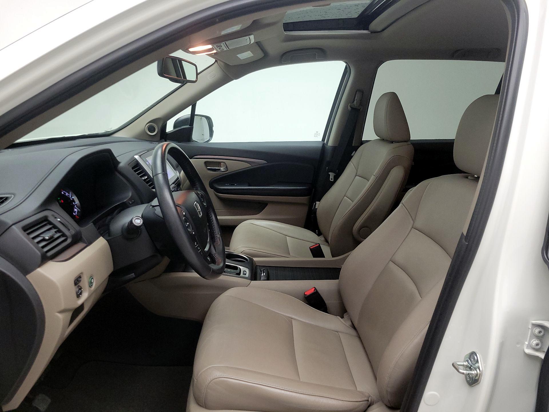 Thumbnail: 2016 Honda Pilot - 11