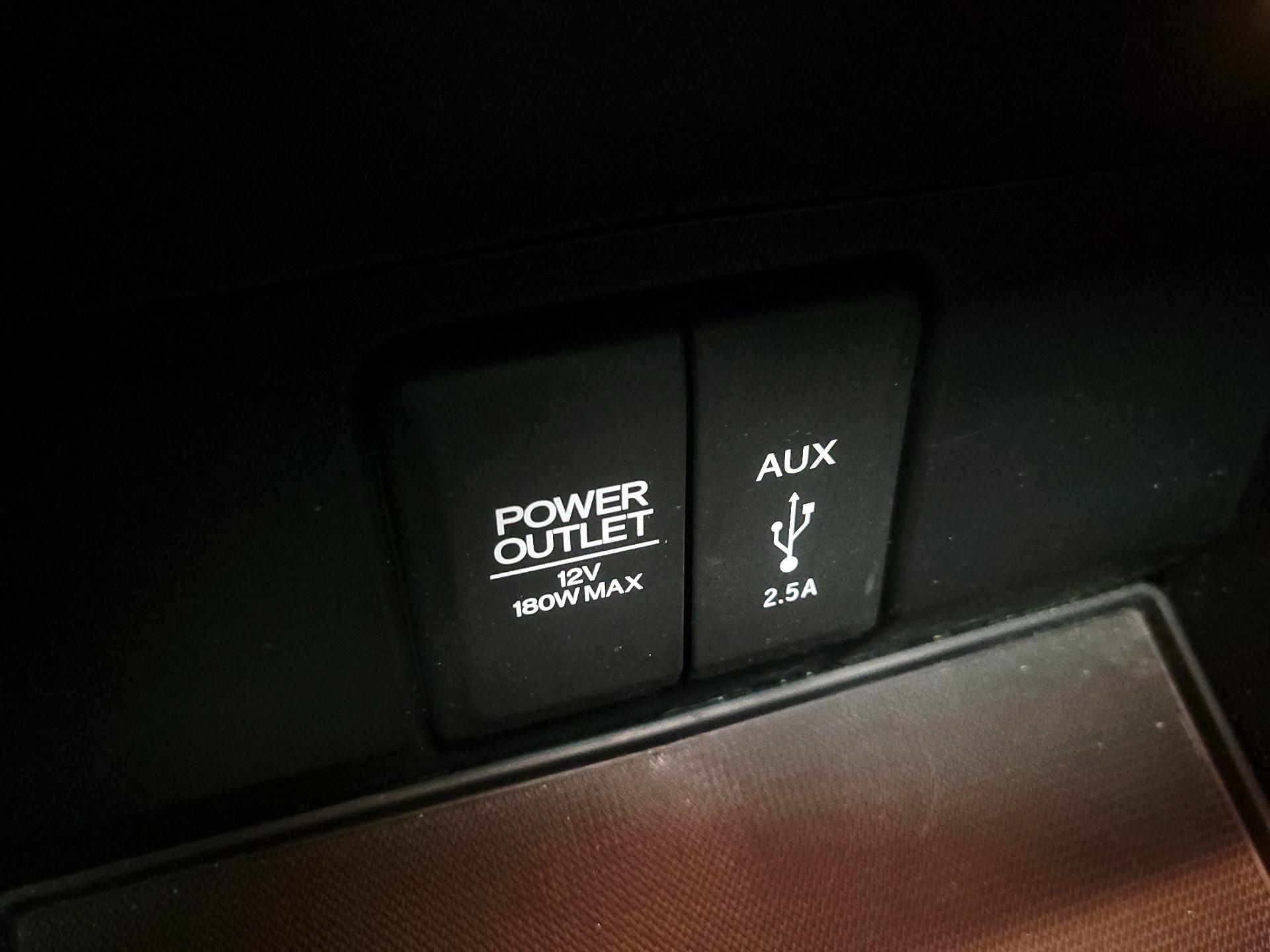 Thumbnail: 2016 Honda Pilot - 18