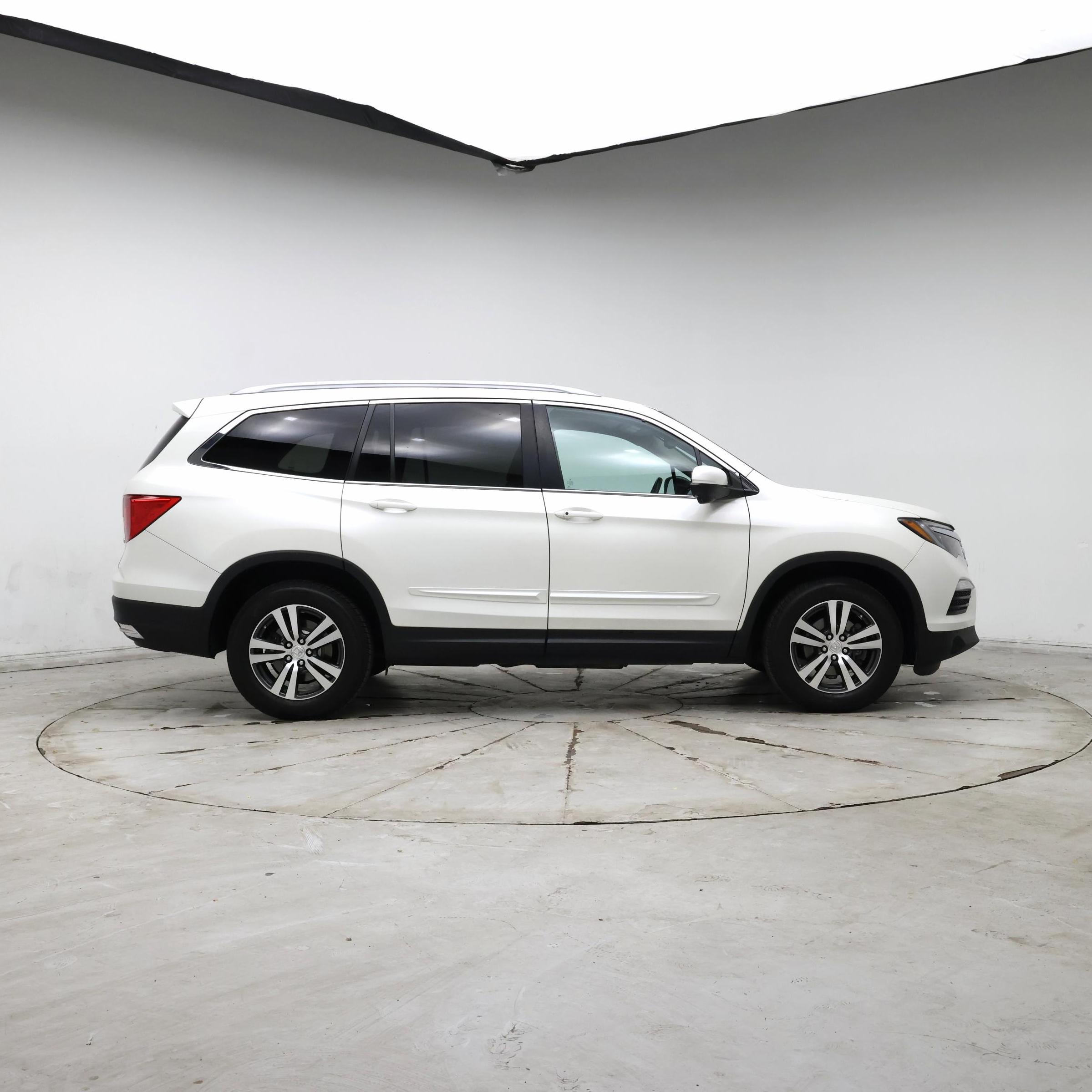 Thumbnail: 2016 Honda Pilot - 7