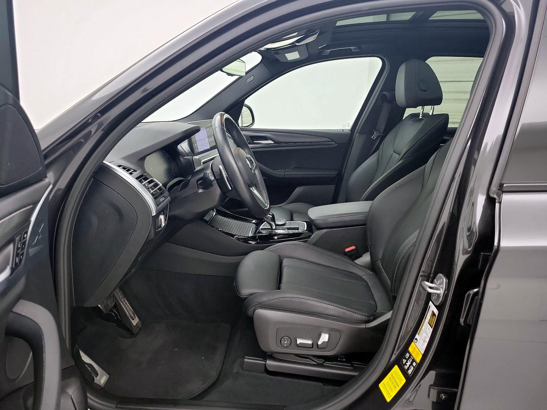 Thumbnail: 2022 BMW X3 - 11