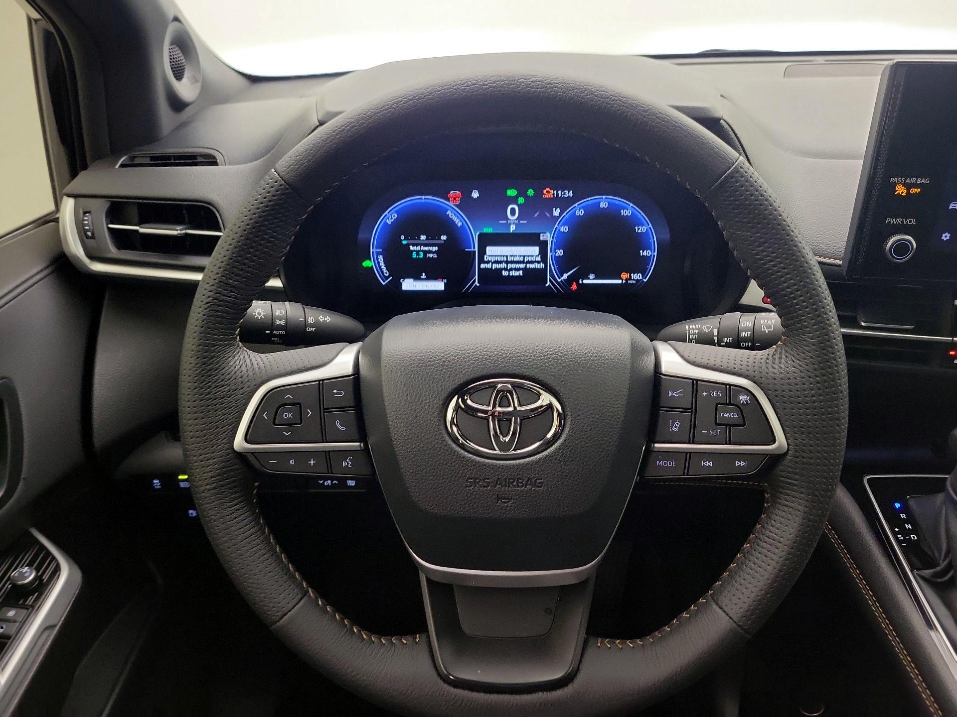 Thumbnail: 2025 Toyota Sienna - 10