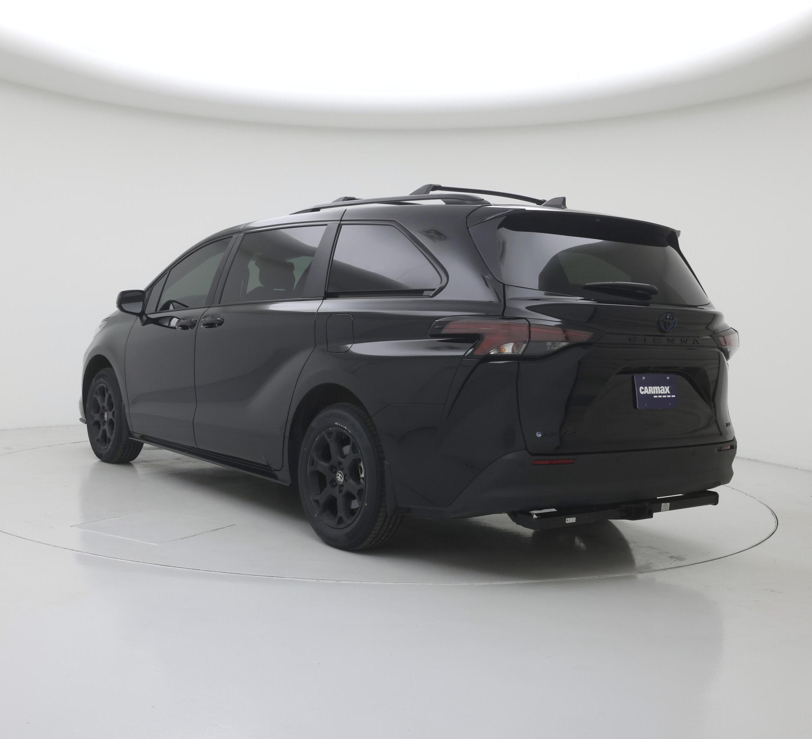 Thumbnail: 2025 Toyota Sienna - 2
